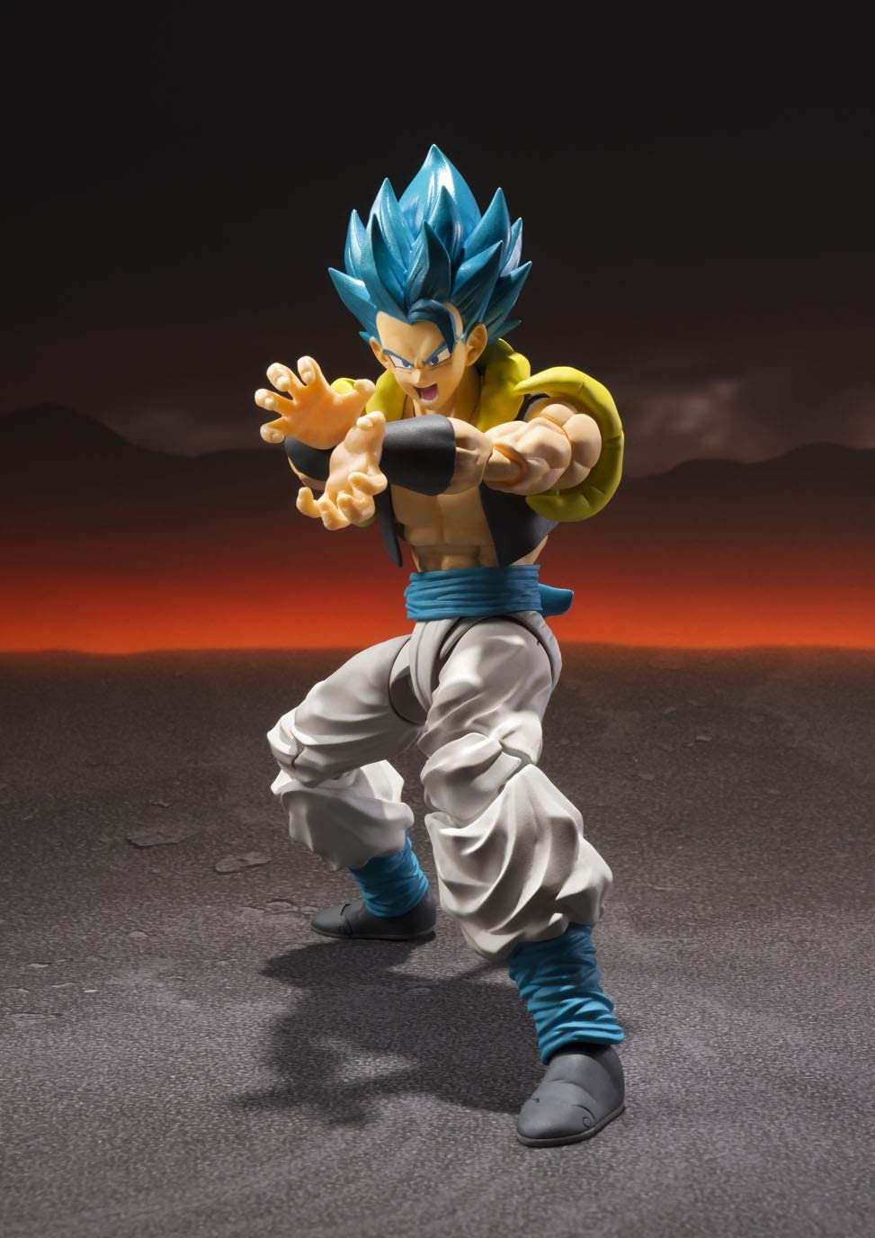 S.H.Figuarts Dragon Ball Super Super Saiyan God Super Saiyan Gogeta 6" Action Figure