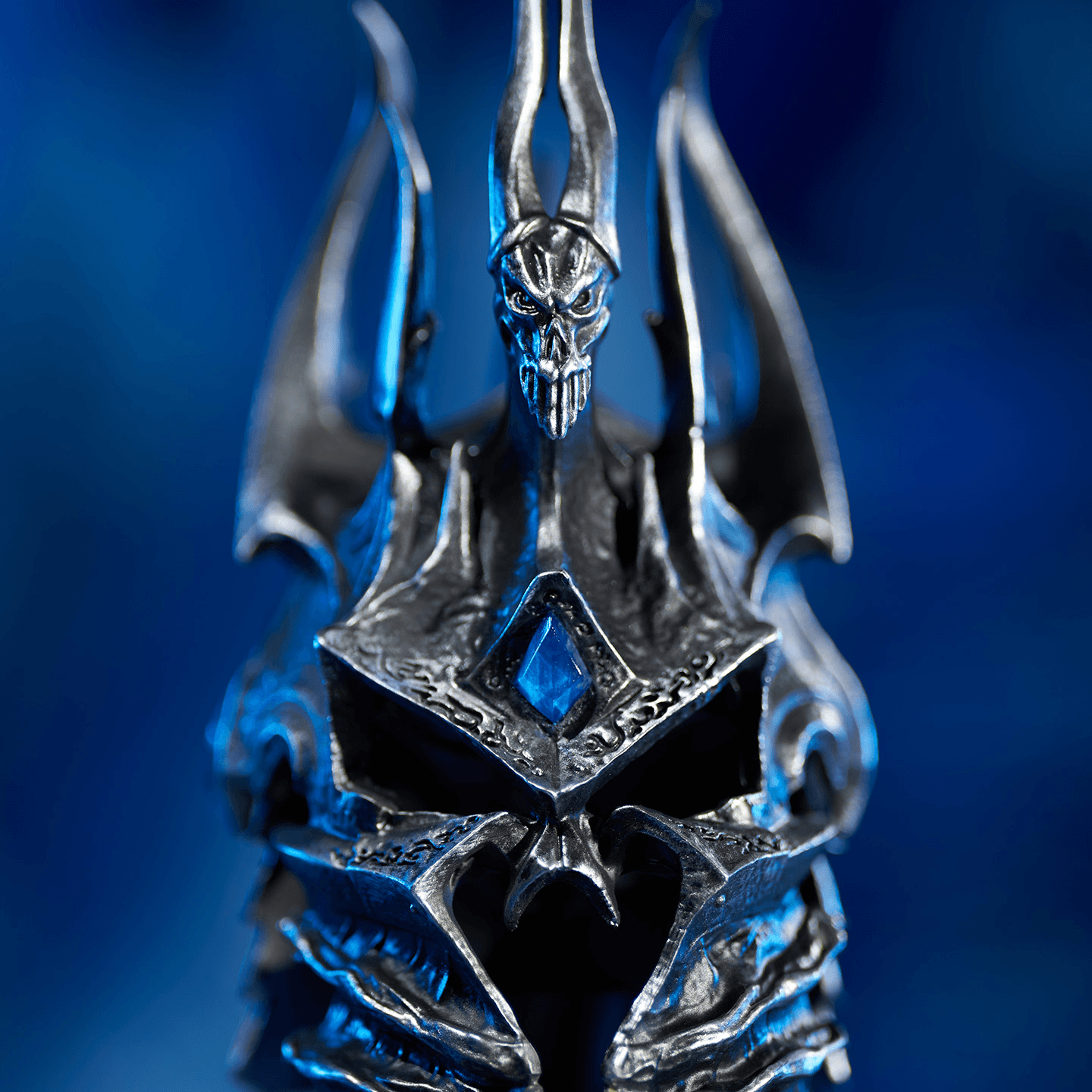 World of Warcraft® Helm of Domination Collector’s Edition Replica
