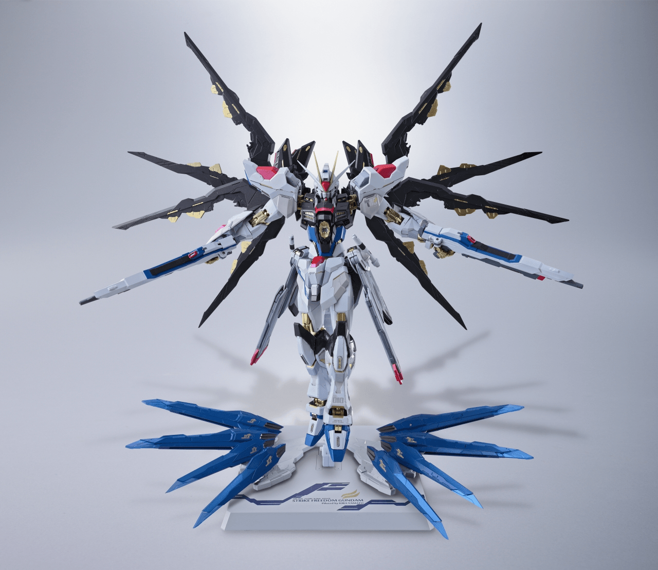 STRIKE FREEDOM GUNDAM