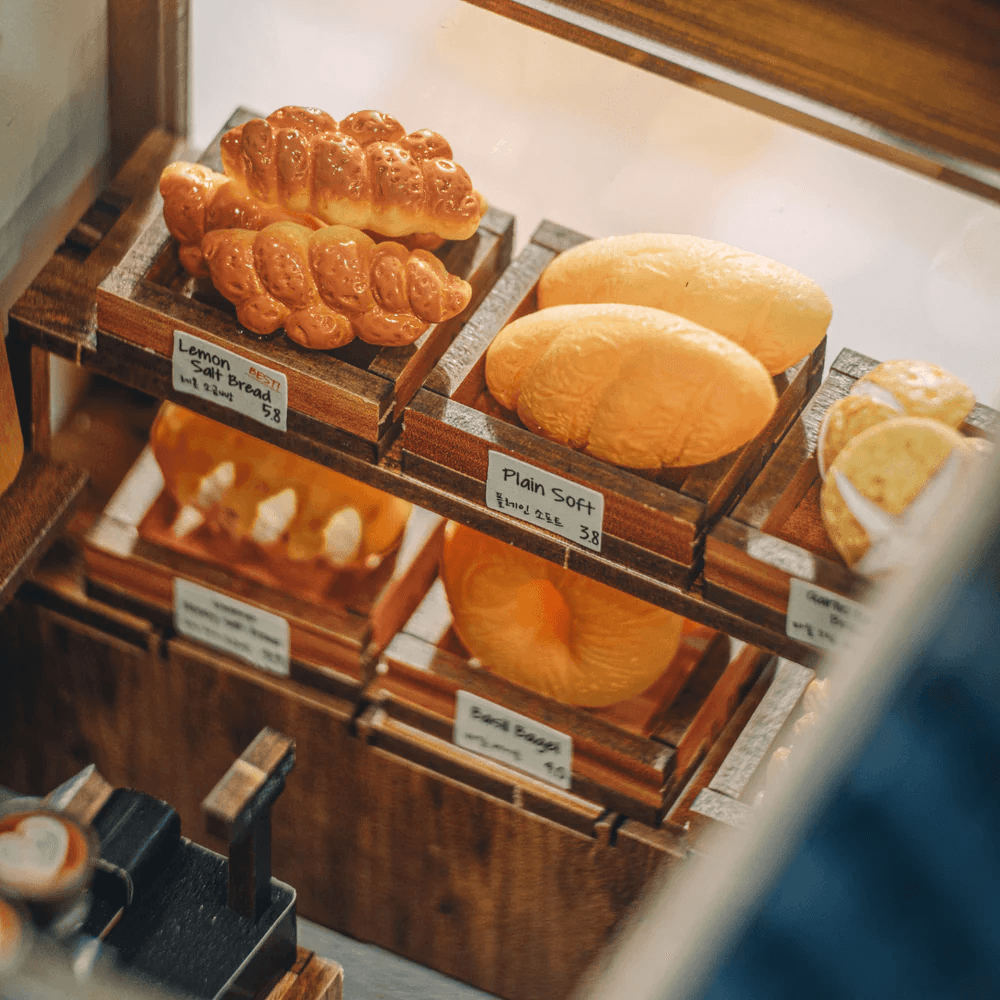 Ikseong-dong Hanok Salt Bread Bakery(8881300806057)