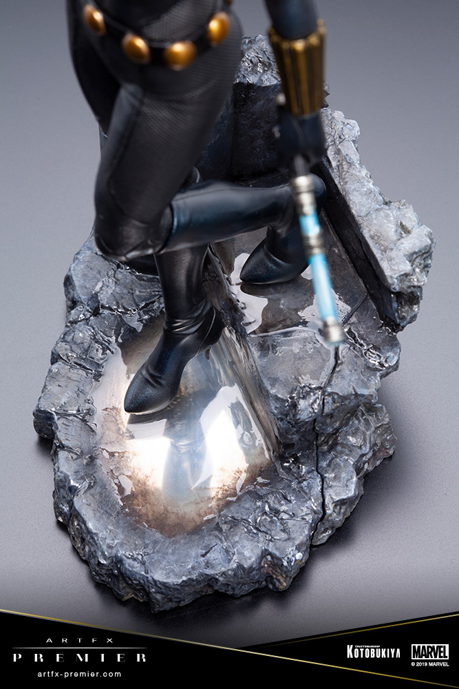 BLACK WIDOW ARTFX PREMIER STATUE