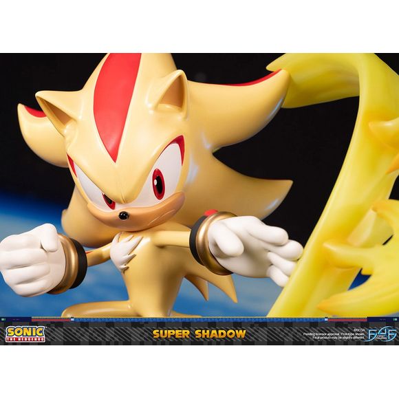 First 4 Figures SEGA Sonic the Hedgehog – Super Shadow Standard Edition Statue