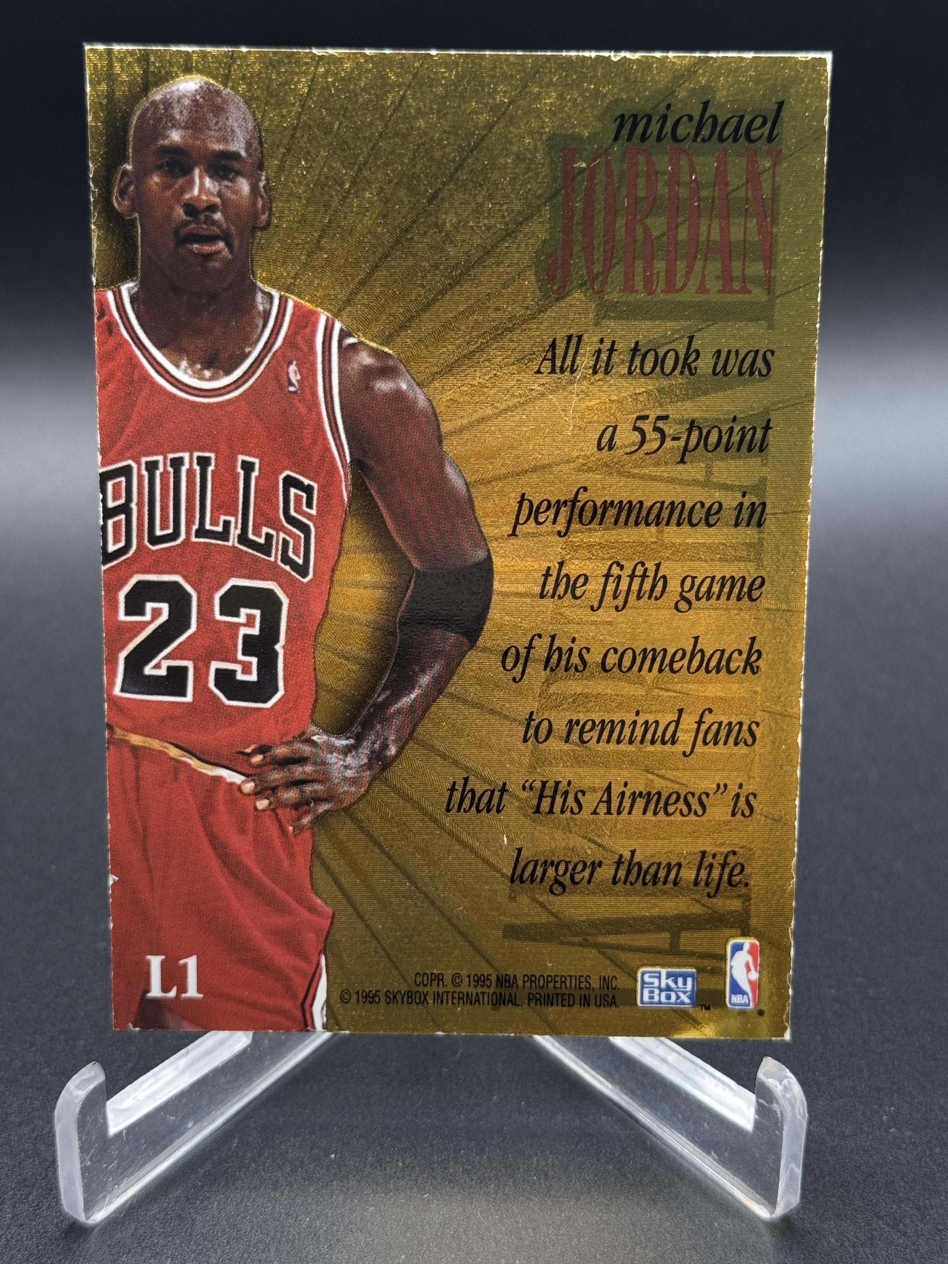 1995-96 SkyBox Premium #L1 Michael Jordan Larger Than Life