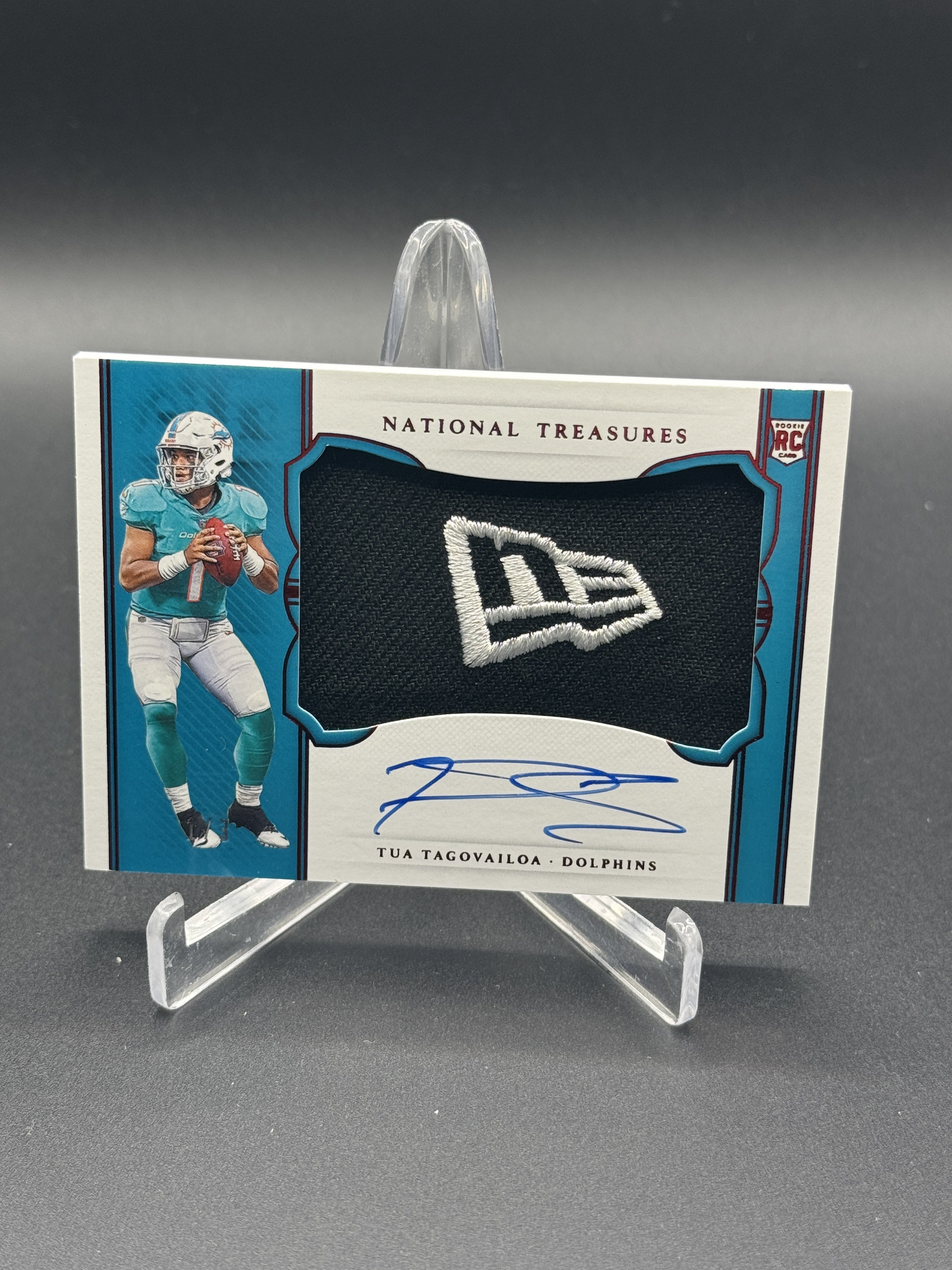 2020 National Treasures Tua Tagovailoa Rookie Hats Off Auto New Era #/3 PC