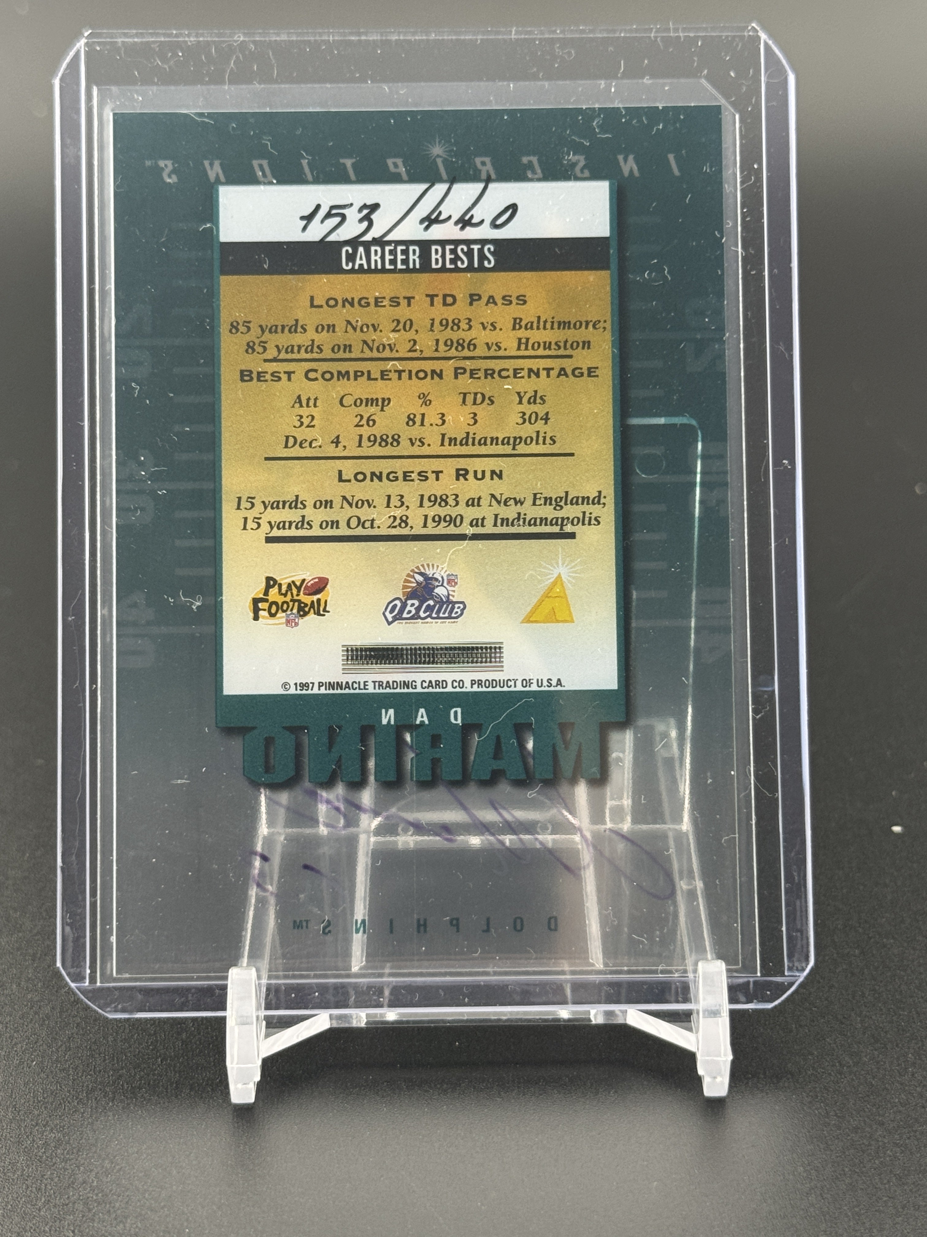 1997 Pinnacle Inscriptions #NNO Dan Marino Autographs #/440