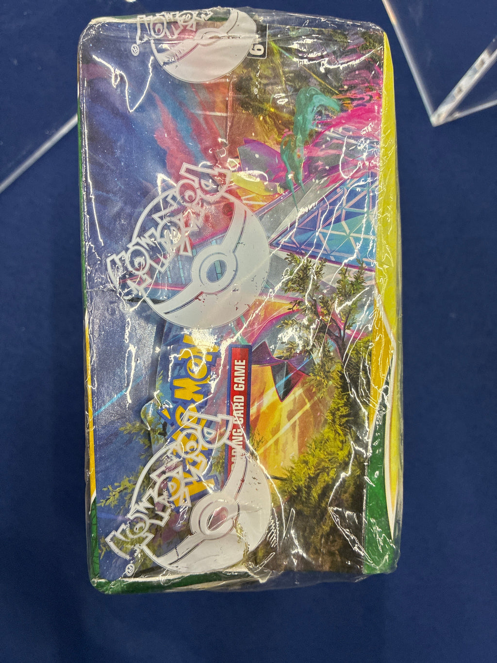 Pokemon: Evolving Skies Booster Box - Damaged Box