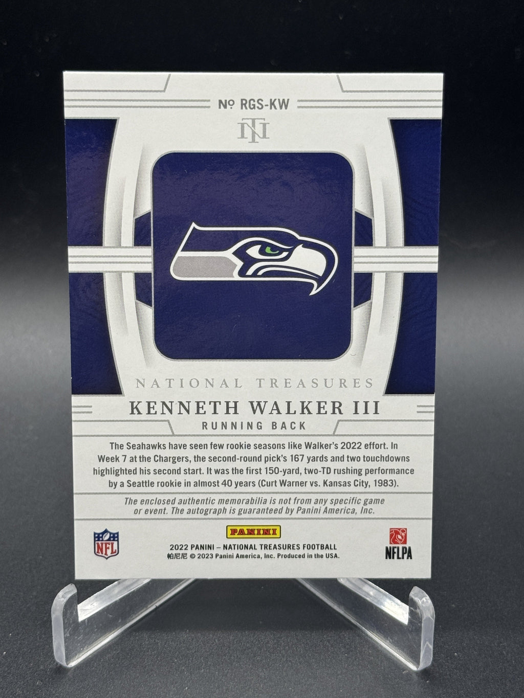 2022 National Treasures Kenneth Walker III Rookie NFL Gear Auto Combos #/99