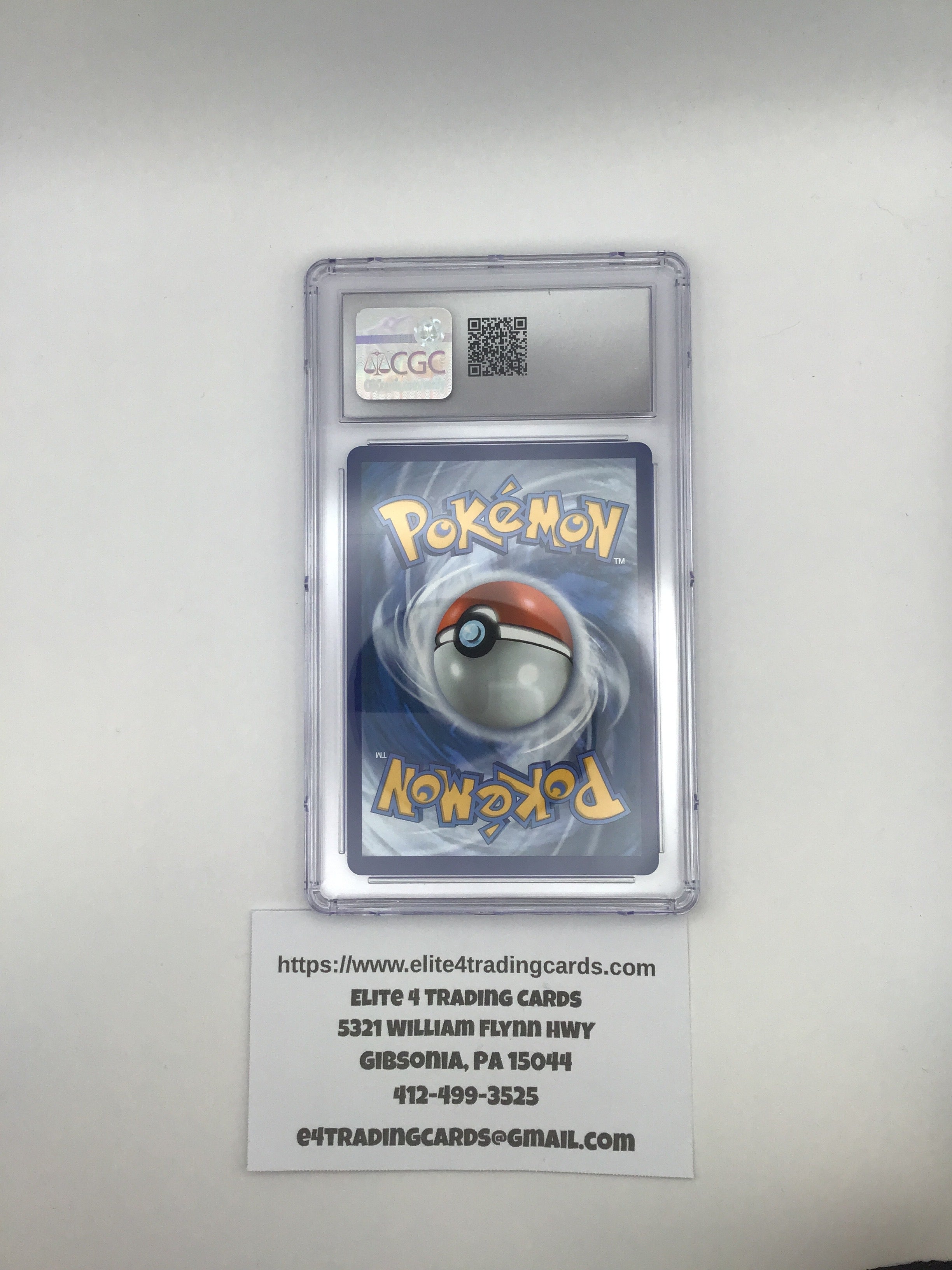 Mew VMAX #269 Pokemon Fusion Strike (CGC 9.5)