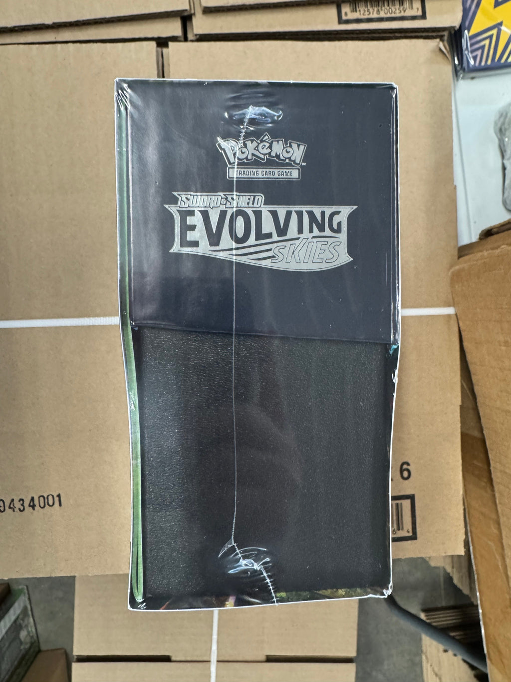 Pokemon Evolving Skies Elite Trainer Box Glaceon/Vaporeon/Sylveon/Espeon (Pokemon Center Exclusive)