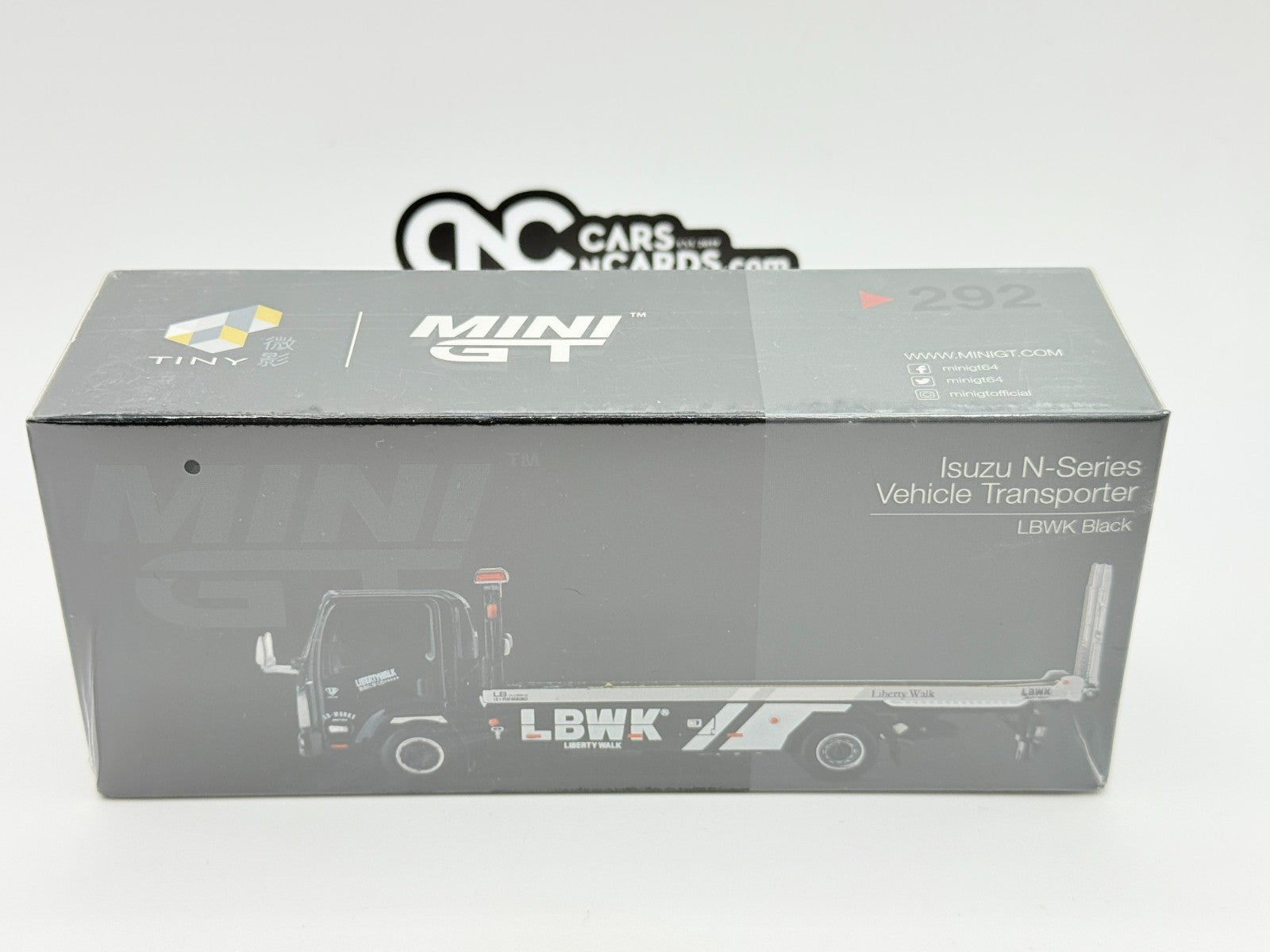 Mini GT #292 Isuzu N-Series Vehicles Flatbed Car Transport LBWK Black 1:64