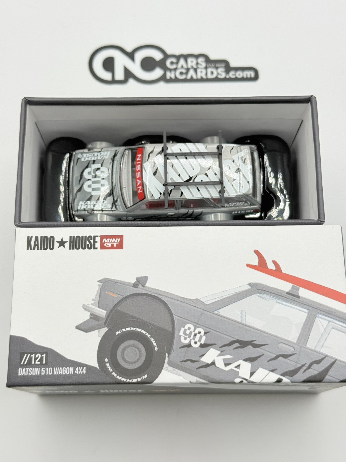 Kaido House x Mini GT 1:64 Datsun Kaido 510 Wagon 4x4 KHMG121 CHASE Open Box