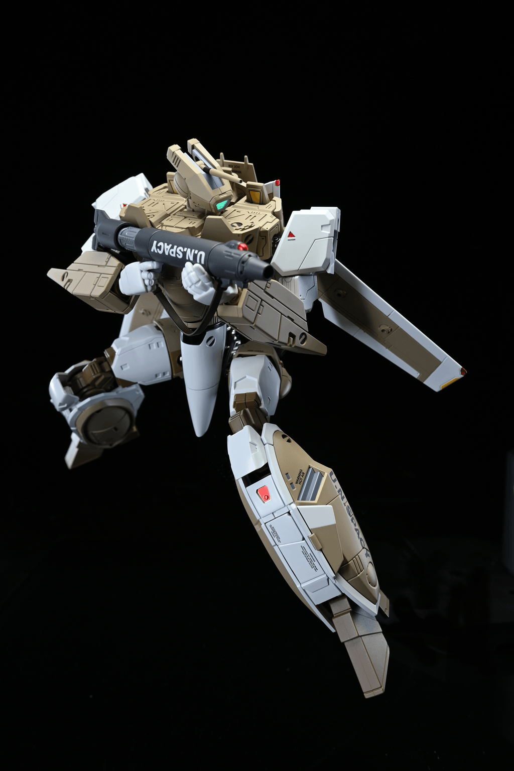 [Hen Dou Ryoku] Veritech VF-1A Transformable Action Figure