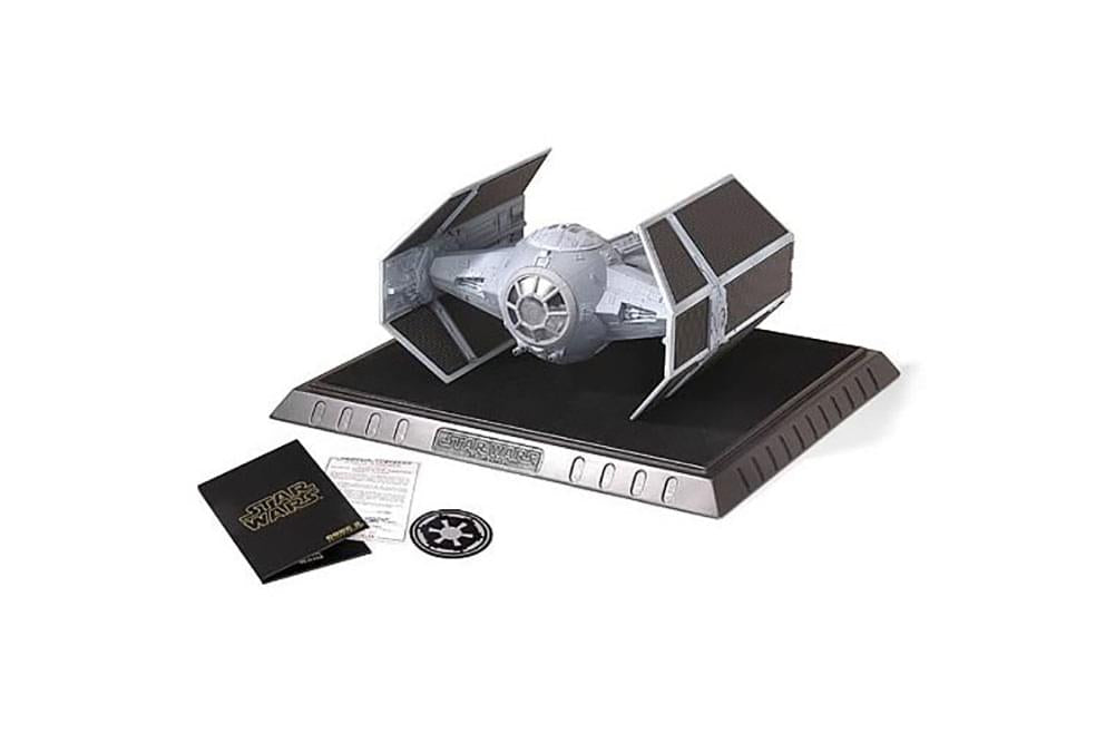 Star Wars Darth Vader Tie Fighter 1:38 Scale Code 3 Replica