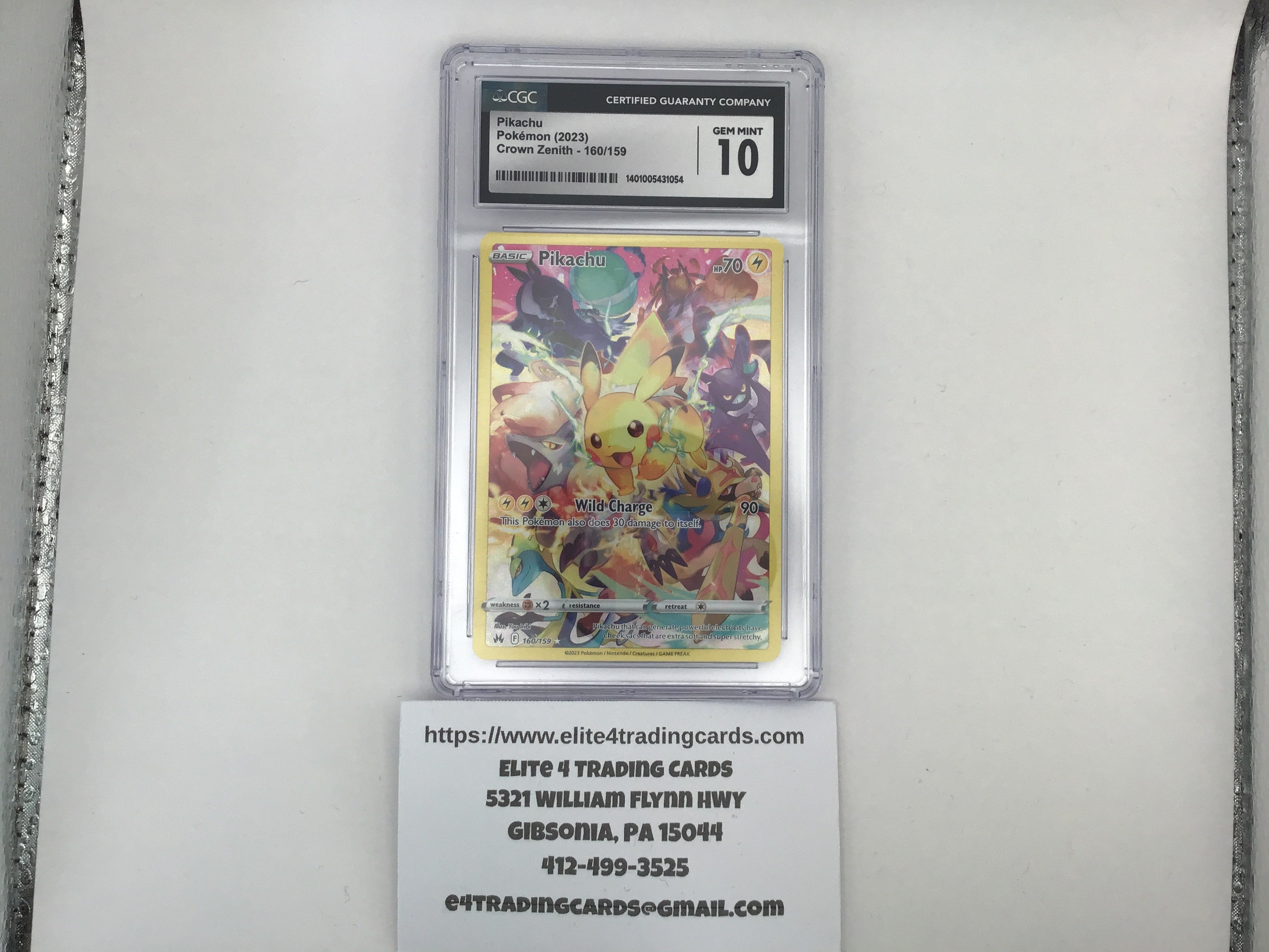 Pikachu #160 Pokemon Crown Zenith (CGC 10)