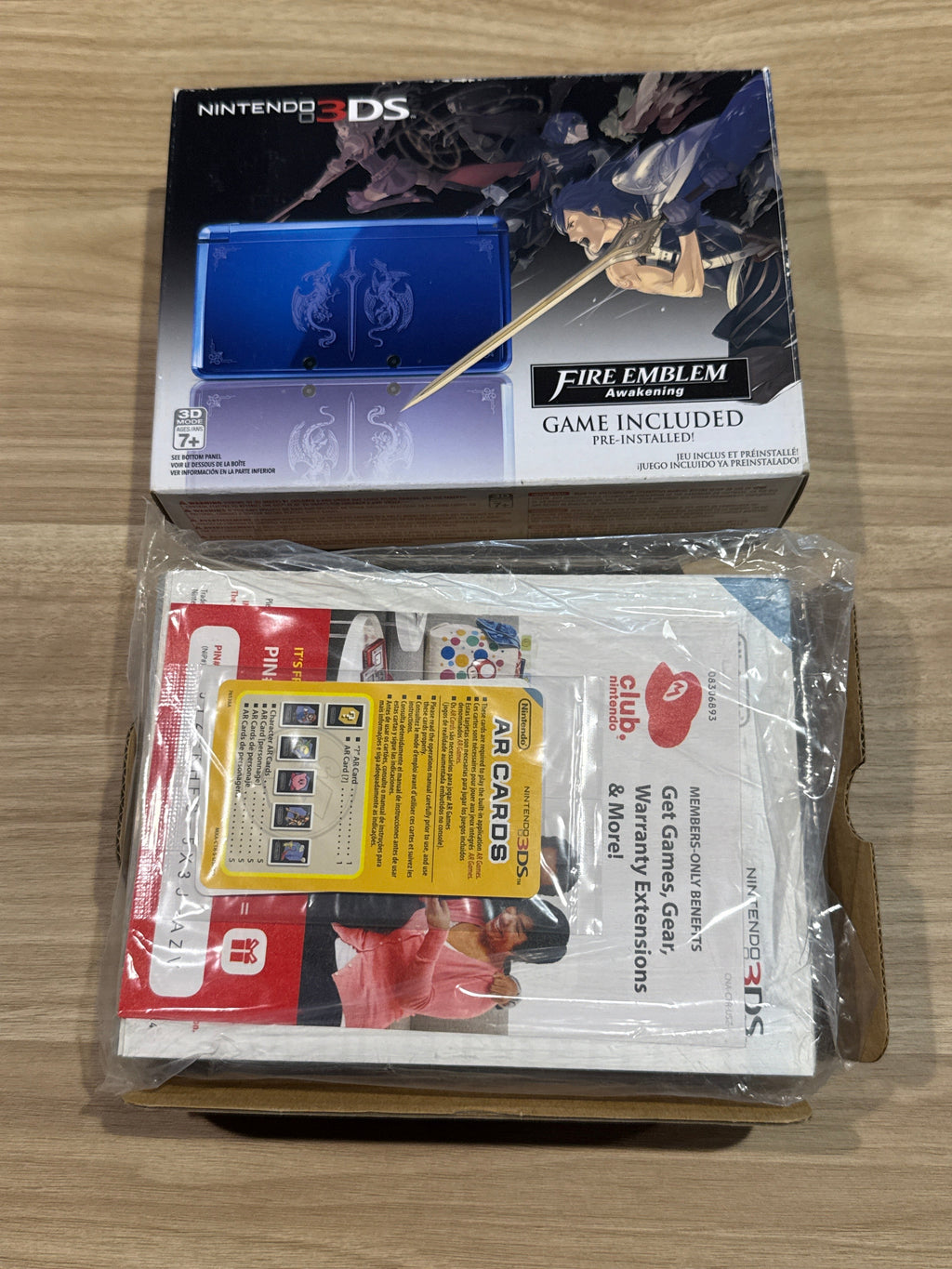 Nintendo 3DS Blue Fire Emblem Awakening Limited Edition