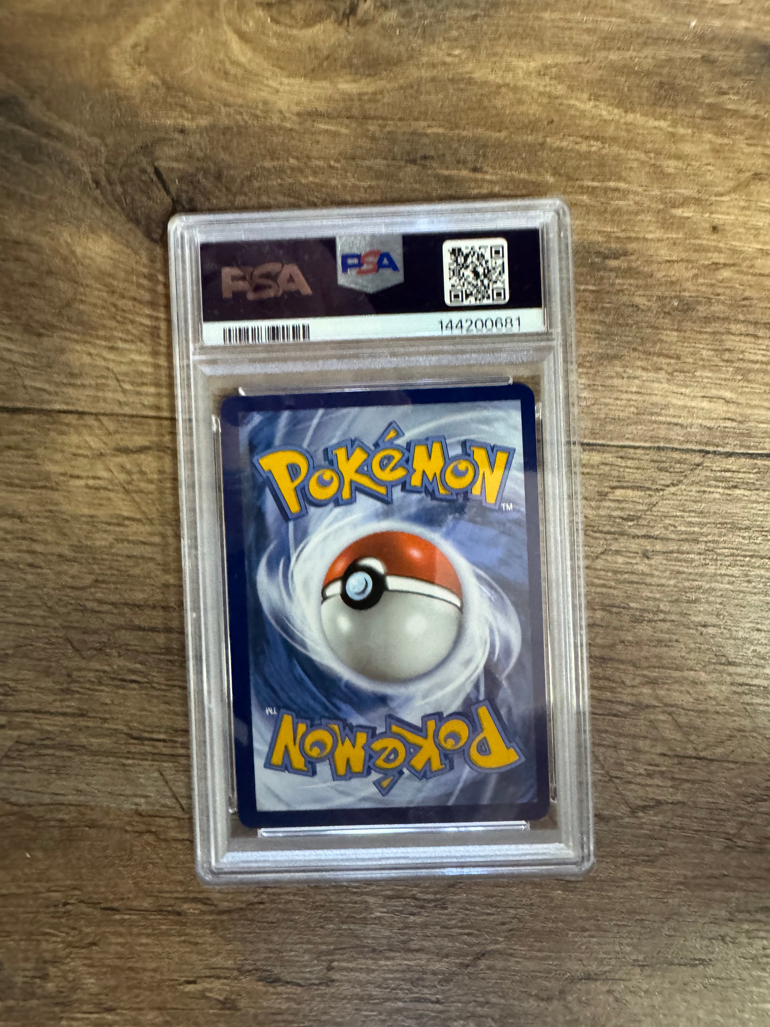 Lugia V #186 Pokemon Silver Tempest (PSA 9)