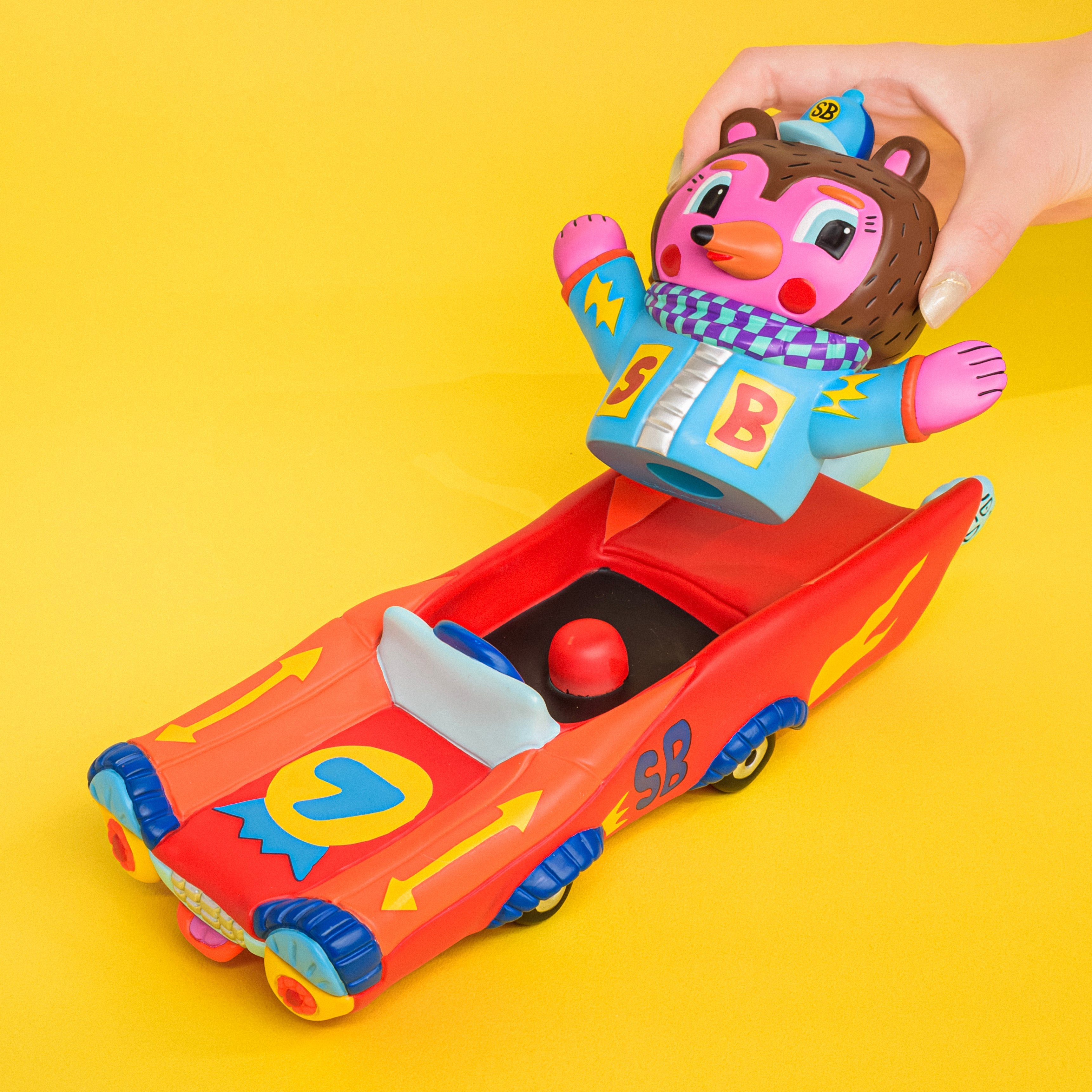 Kenelephant Sunday Bear Red Car Figure JAPAN OFFICIAL
