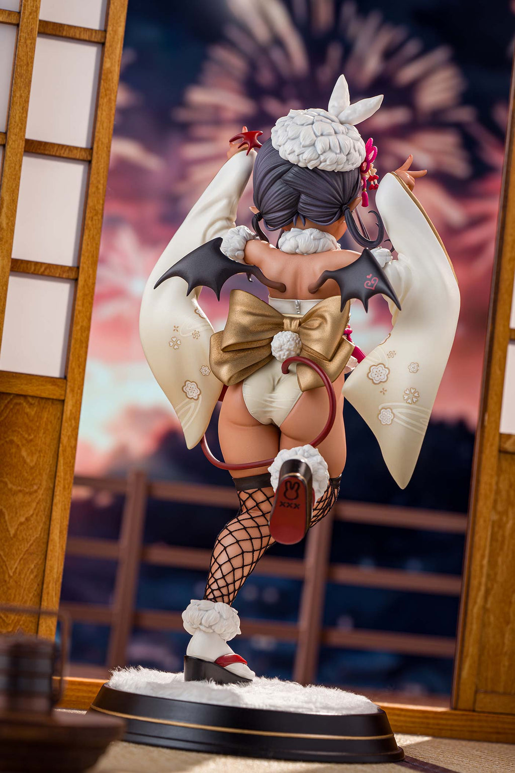 Tanned Succubus Chan Haregi Bunny Ver. Illustrated by Toranto Deluxe 1/6 Figure