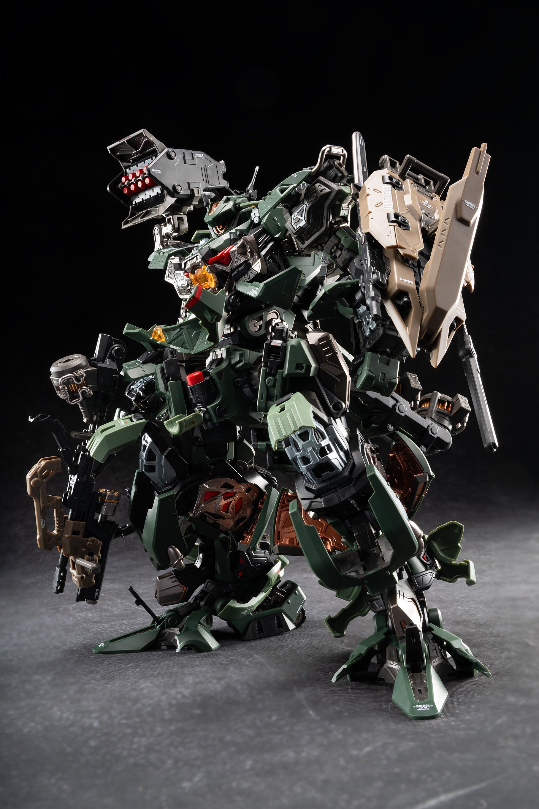 MOTOR NUCLEAR MNP-CR02A Zhong Yong Class Type 65 Jihu II Assault Type Model Kit