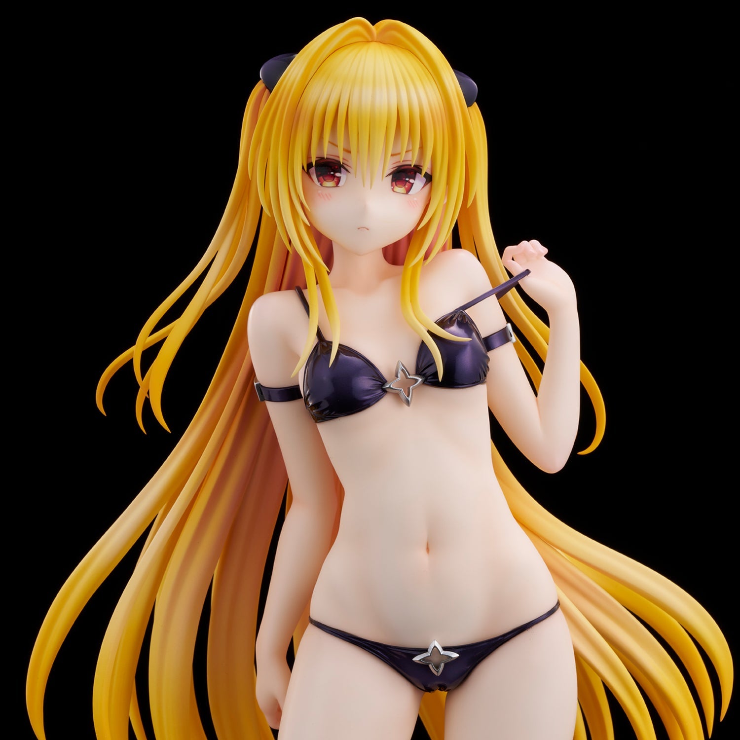 Union Creative To Love-Ru Darkness Swimsuit Series Golden Darkness 1/4 Figure