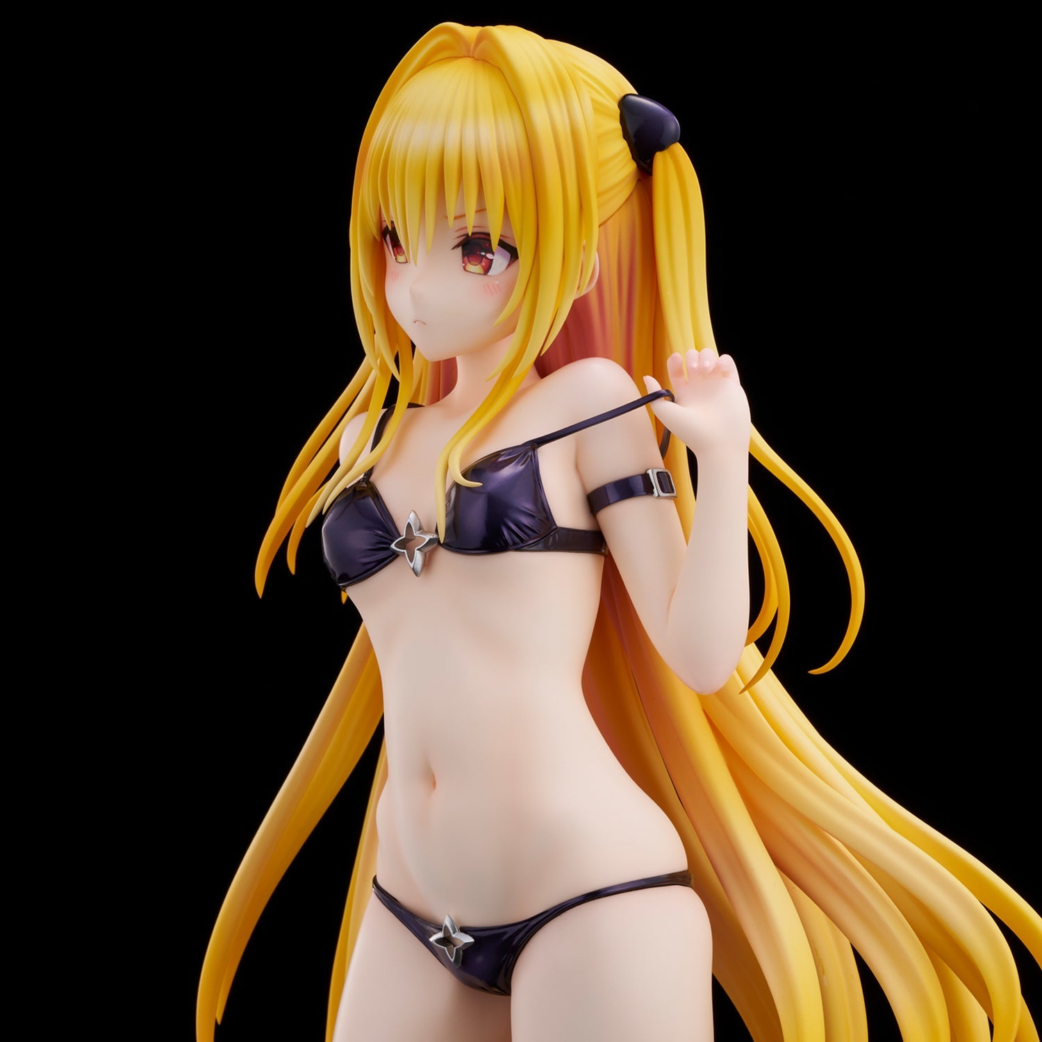 Union Creative To Love-Ru Darkness Swimsuit Series Golden Darkness 1/4 Figure