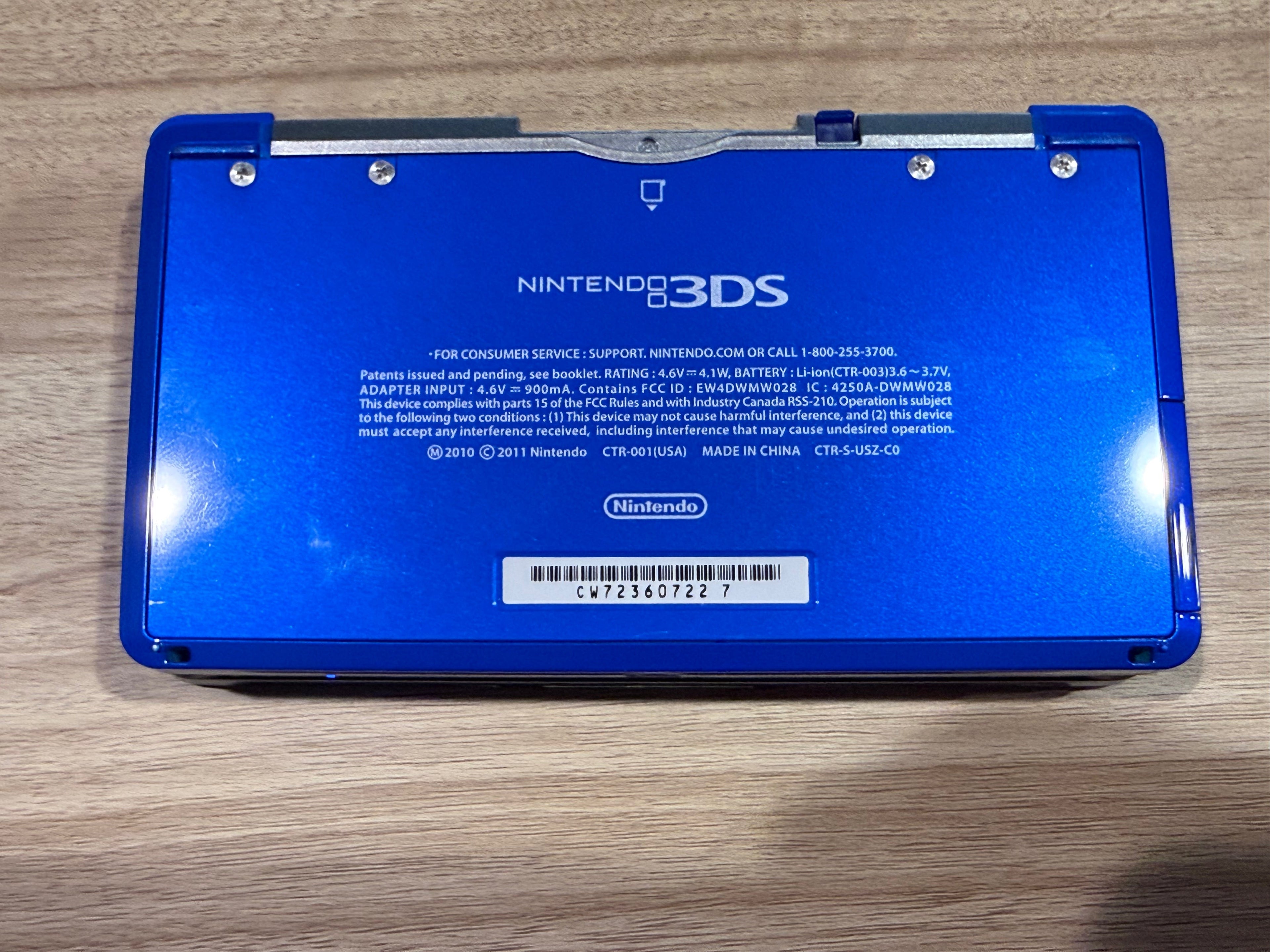 Nintendo 3DS Blue Fire Emblem Awakening Limited Edition