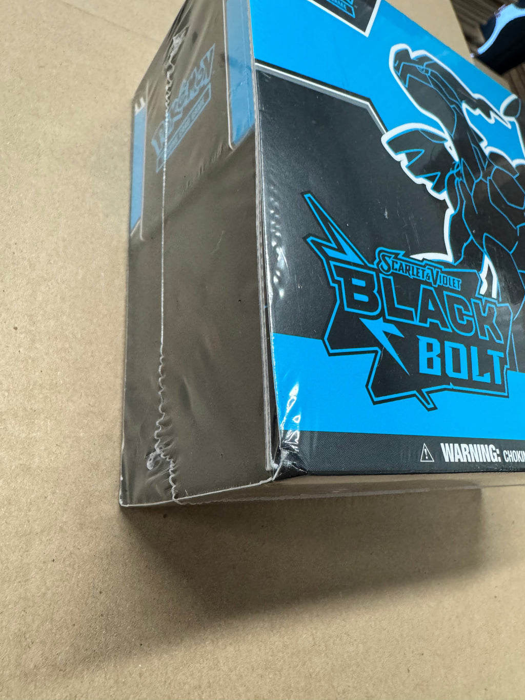 Pokemon Black Bolt Elite Trainer Box (Pokemon Center Exclusive) * Minor Corner Dent - See Photos *