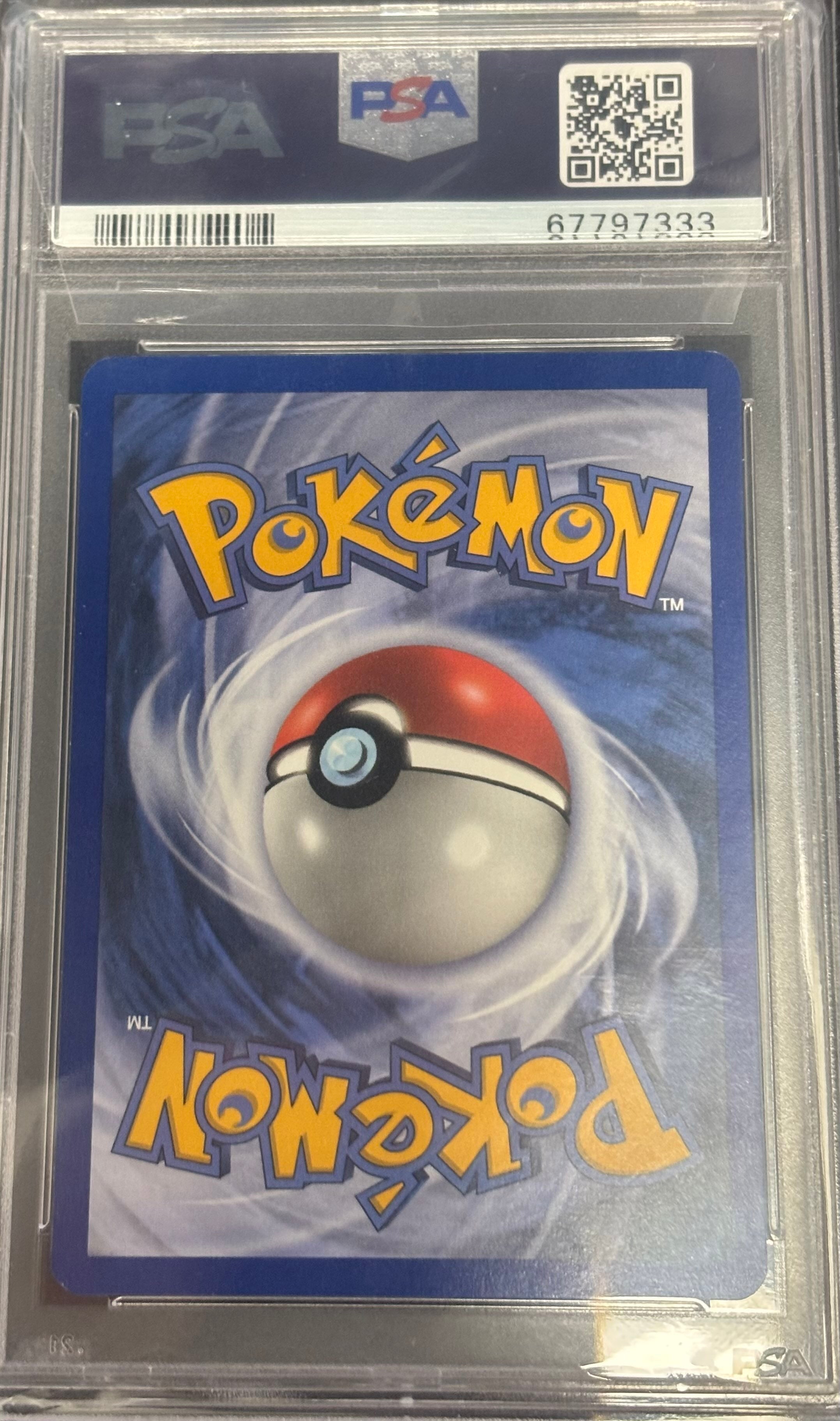 Latias 11/110 PSA 8