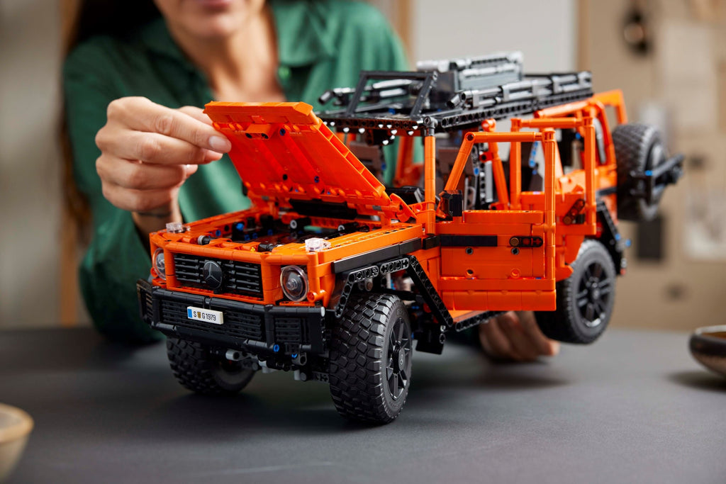 LEGO: Technic [Mercedes-Benz G 500 PROFESSIONAL Line #42177]