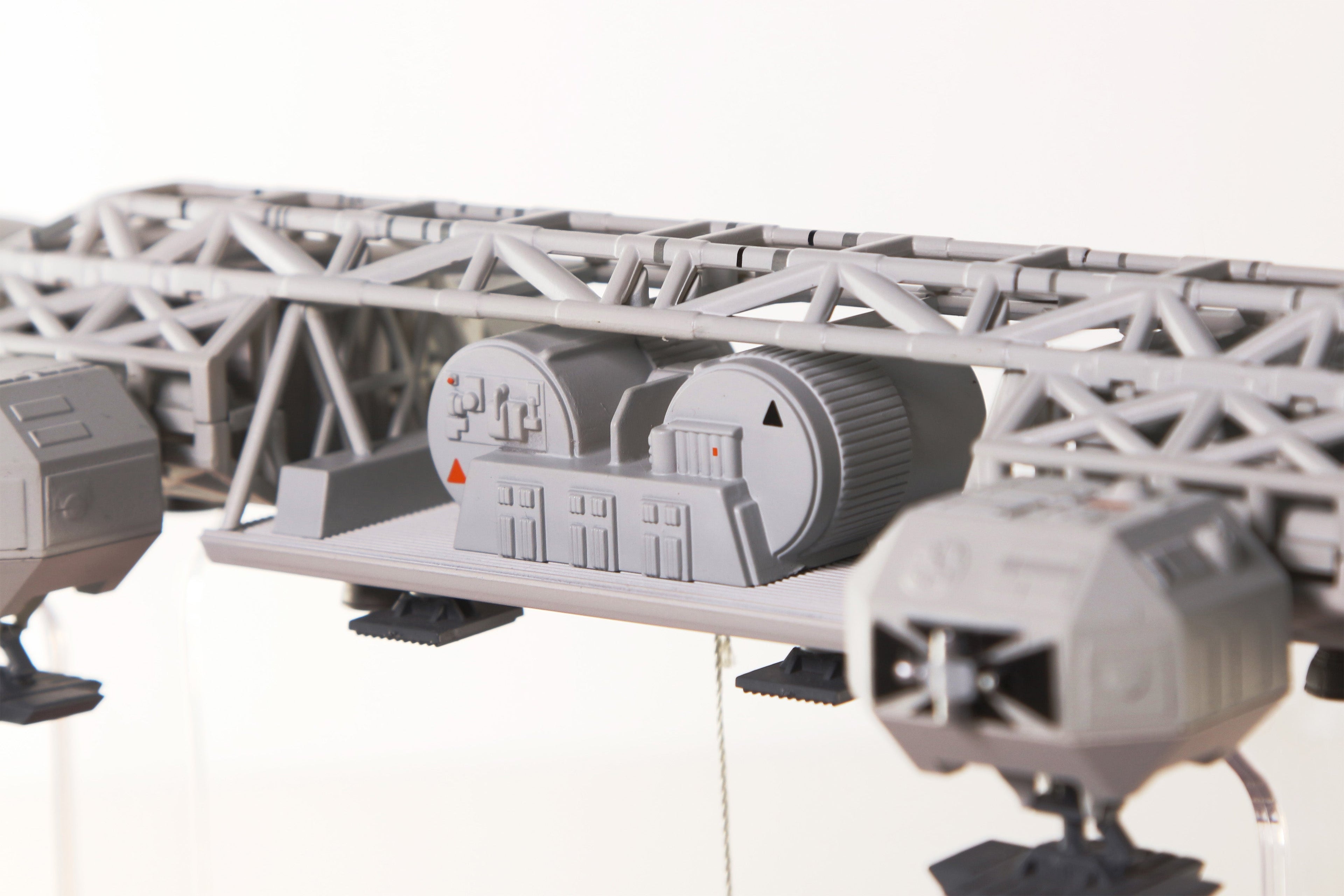 Eagle Transporter w/Attached Cargo Pod Diecast Model 1/106 Figure JAPAN OFFICIAL