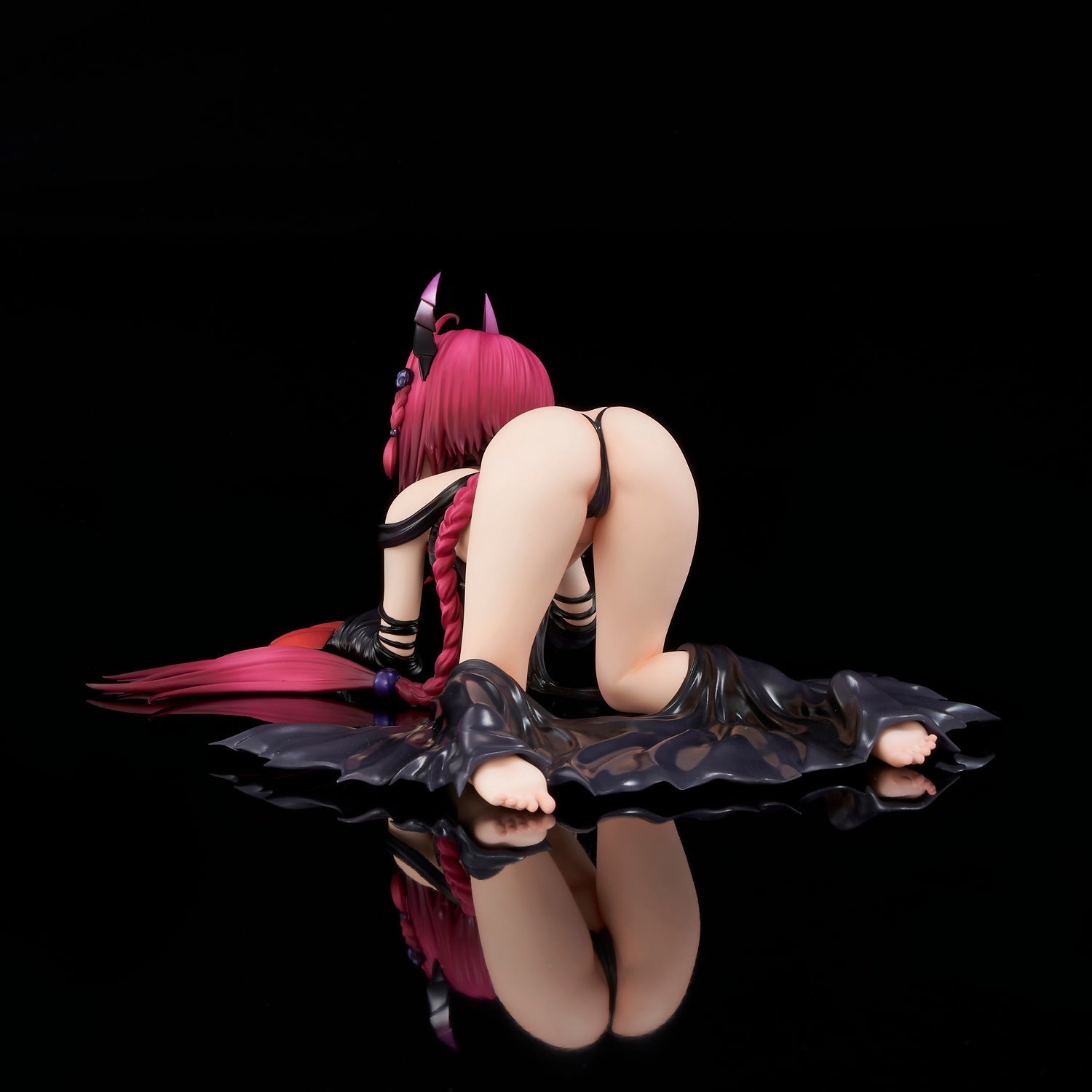 To Love-Ru Darkness Mea Kurosaki Darkness ver 1/6 Renewal Package Edition Figure