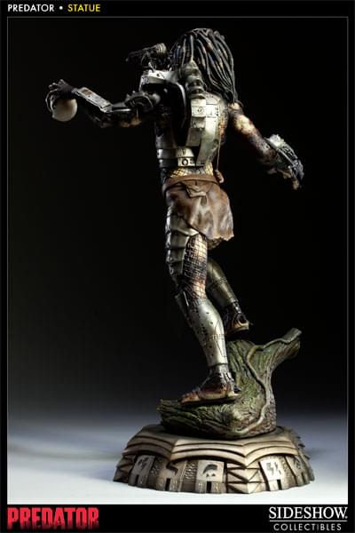 Predator Classic 20" 1:5 Scale Statue