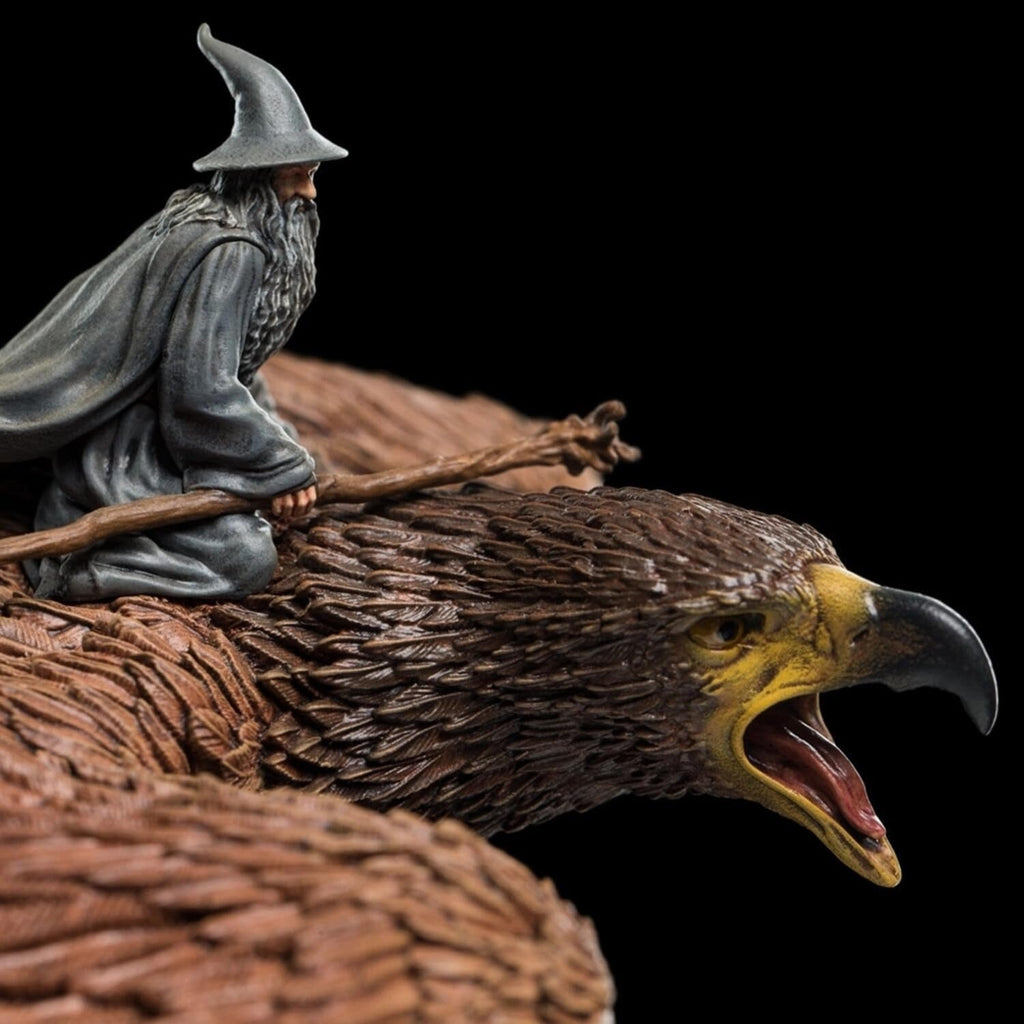Weta Workshop: Lord of the Rings - Gandalf on Gwaihir Miniature Figure