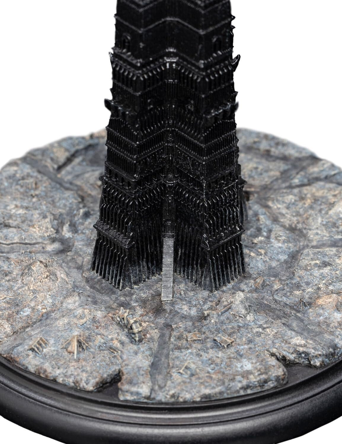 Weta Workshop: Lord of the Rings - Tower of Orthanc Enviroment Figure