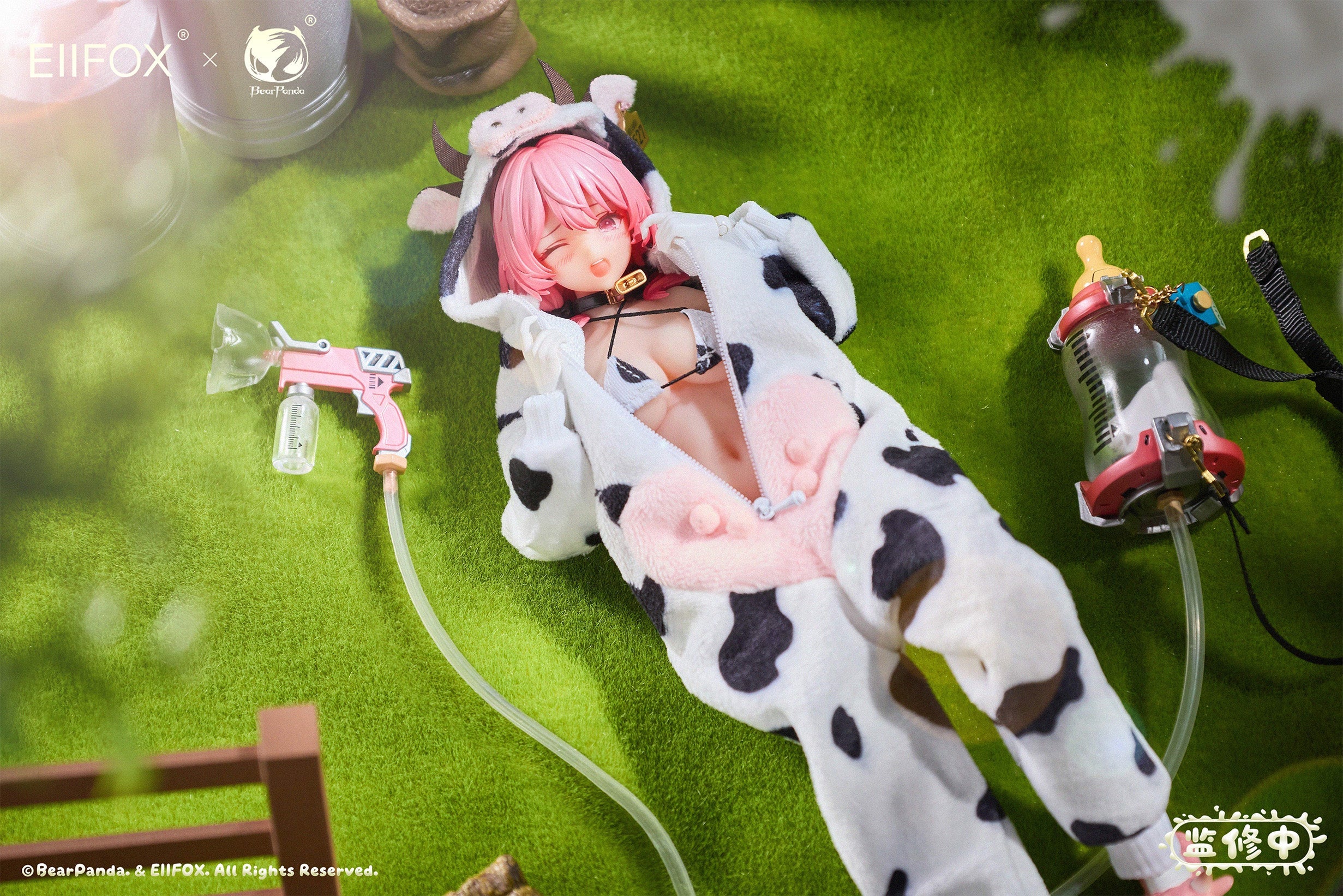 BearPanda x EIIFOX MOMO Cow Ver. 1/8 Action Figure JAPAN OFFICIAL
