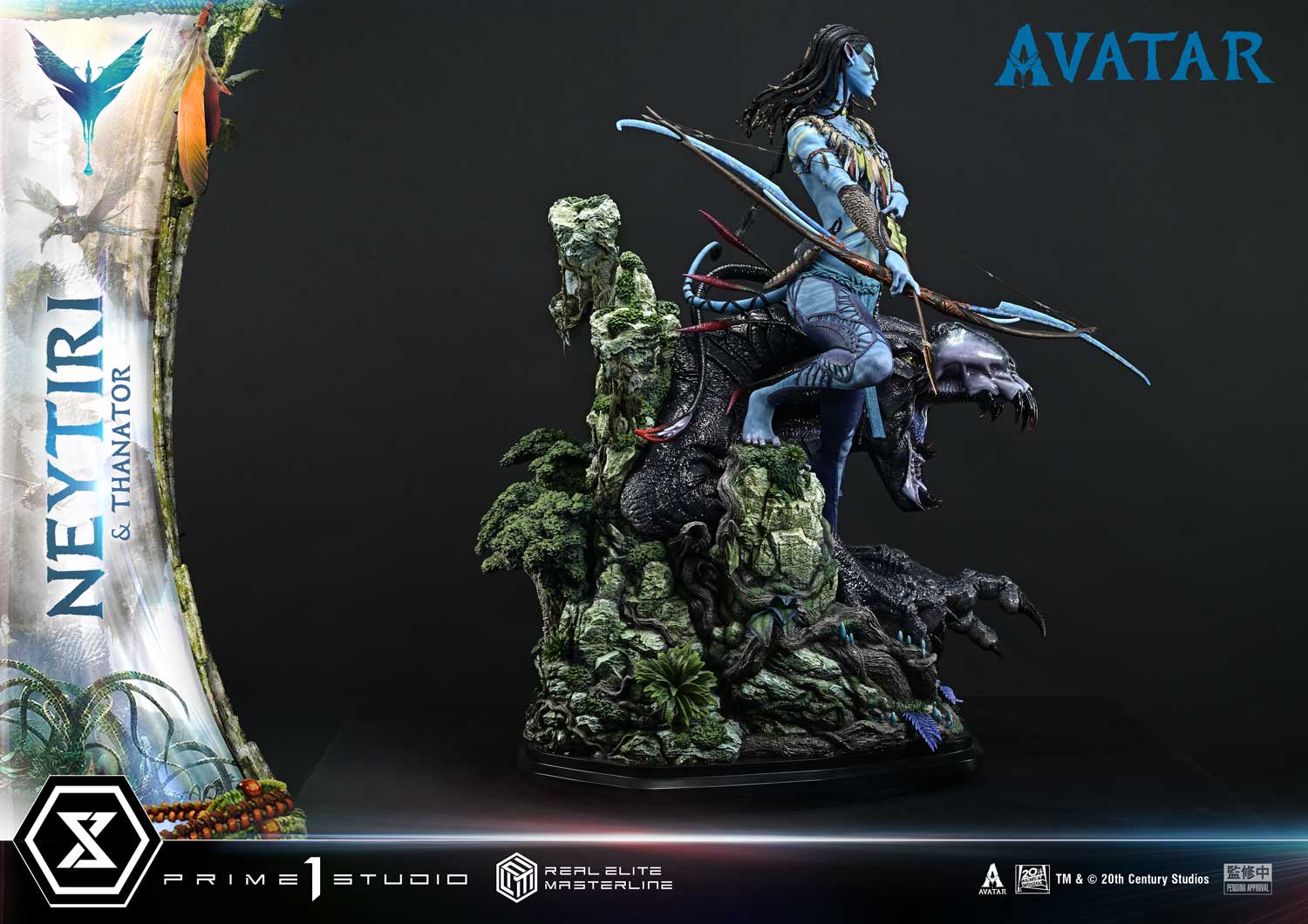 Real Elite Masterline Avatar (Film) Neytiri &amp; Thanator Avatar Legacy Collection