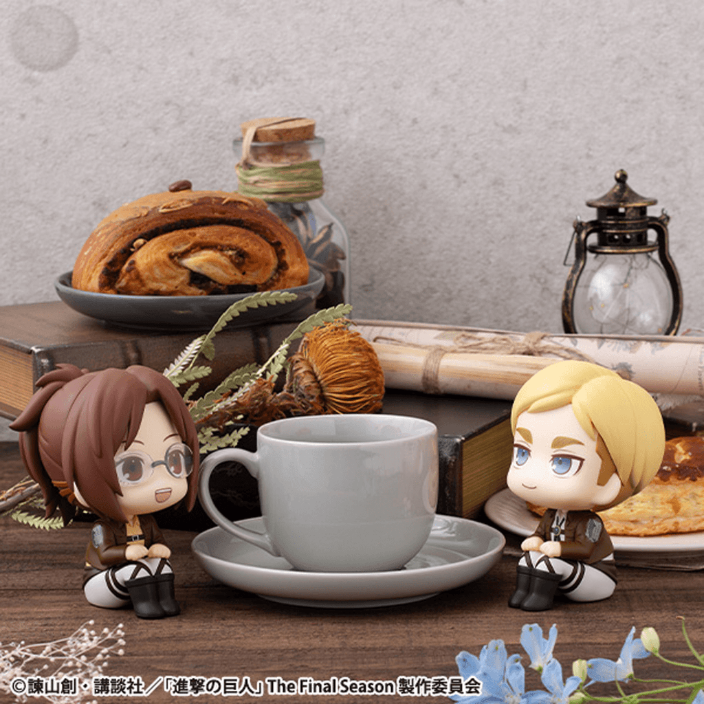 Lookup Attack on Titan Hange Zoe &amp; Erwin Smith set【with gift】