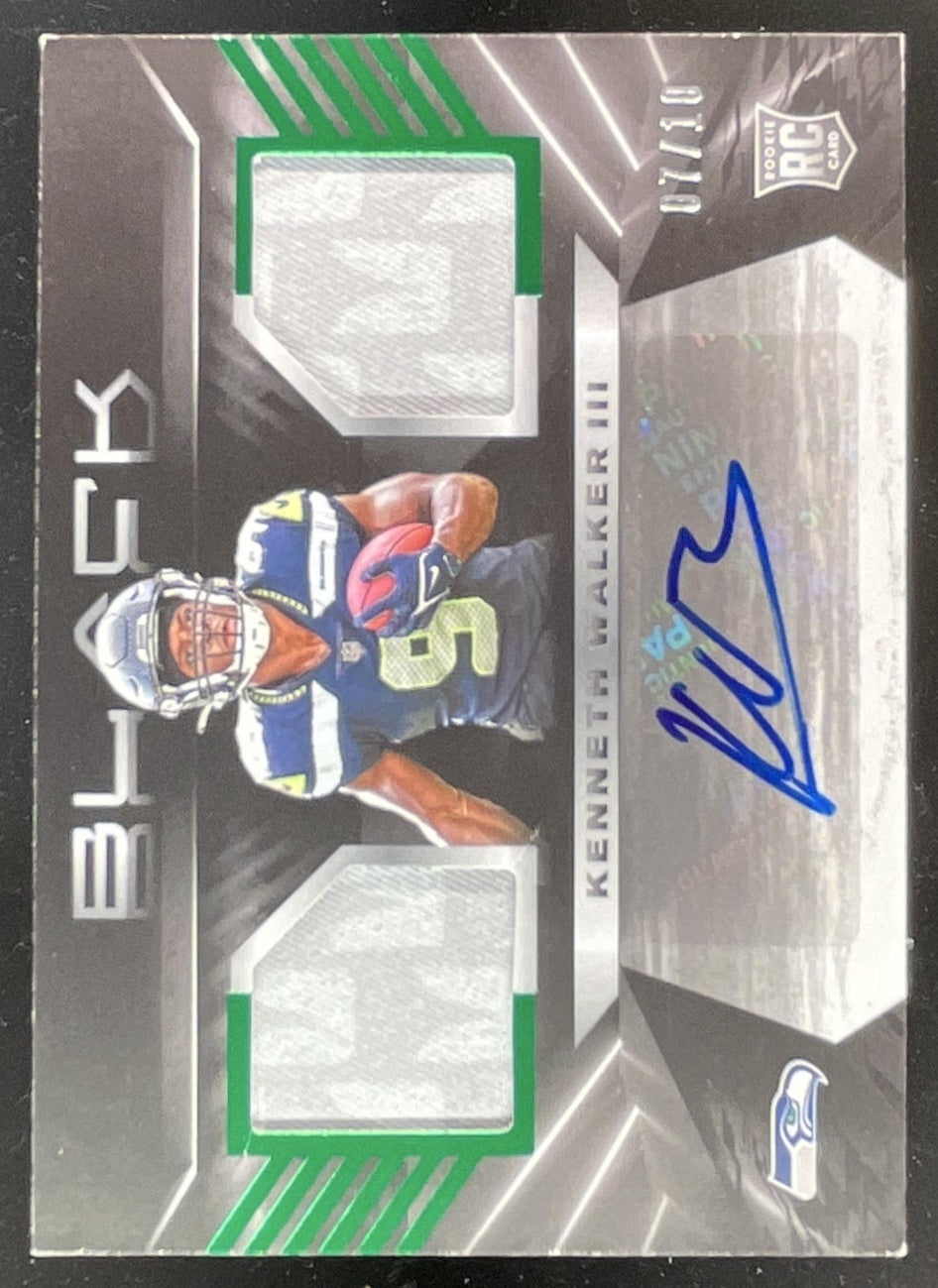 2022 Black Rookie Signature Materials Emerald Kenneth Walker III RC Auto /10