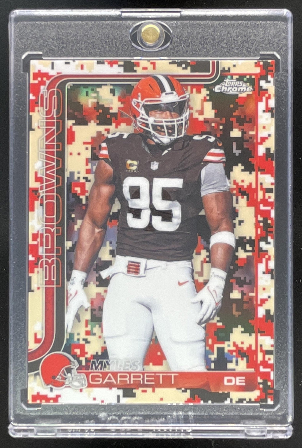 2025 Topps Chrome Team Camo Variation #70 Myles Garrett SP