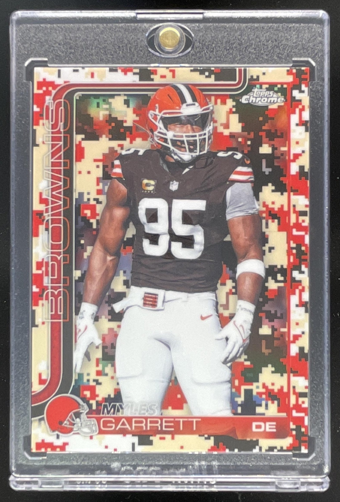 2025 Topps Chrome Team Camo Variation #70 Myles Garrett SP