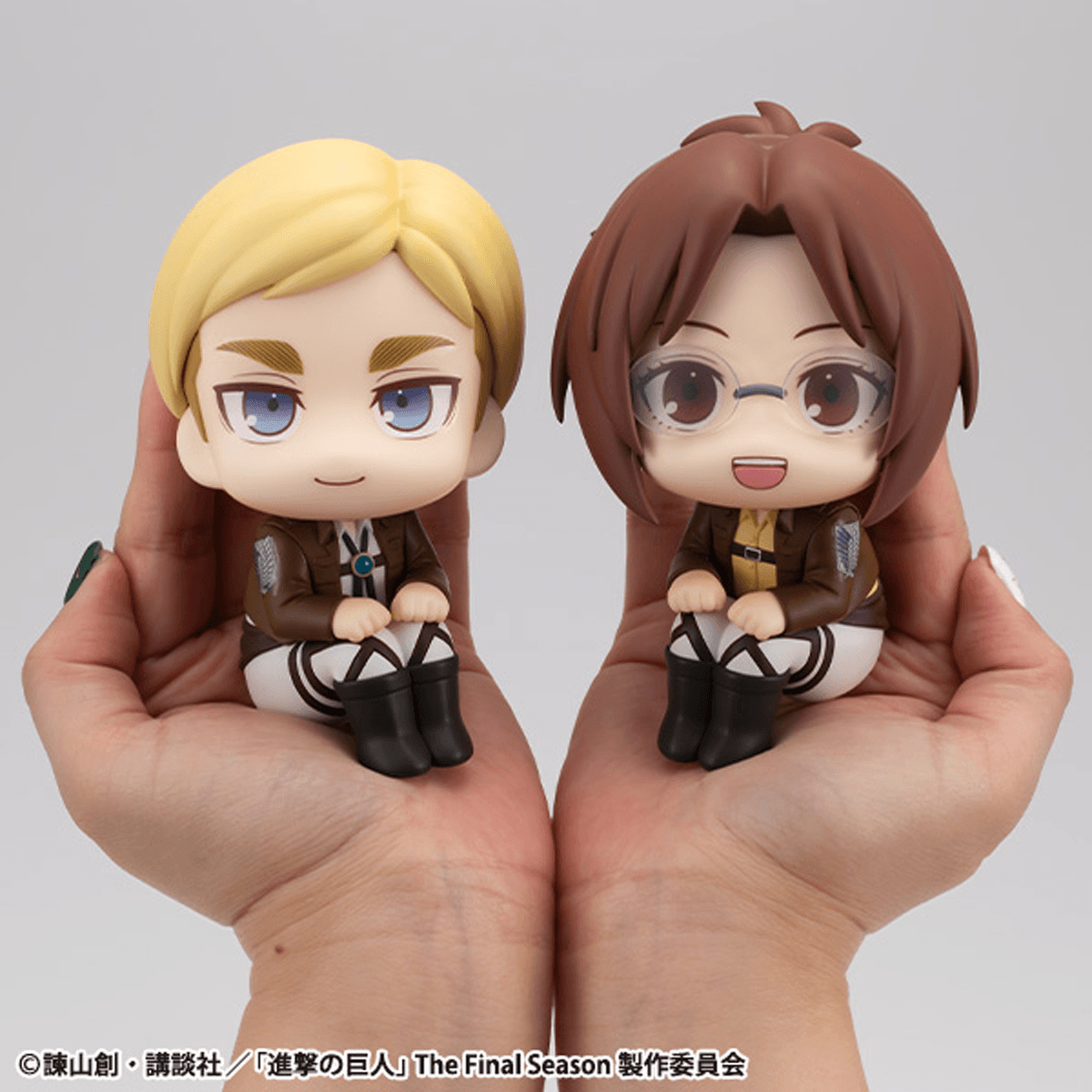 Lookup Attack on Titan Hange Zoe &amp; Erwin Smith set【with gift】
