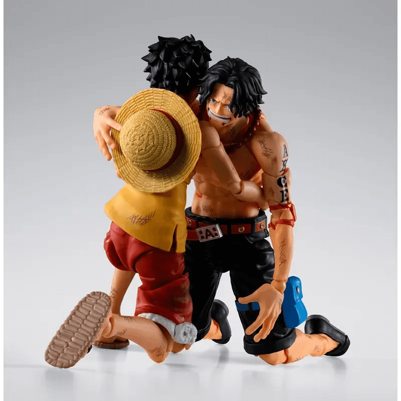 S.H.Figuarts PORTGAS.D.ACE -MARINEFORD- (P-Bandai Exclusive)