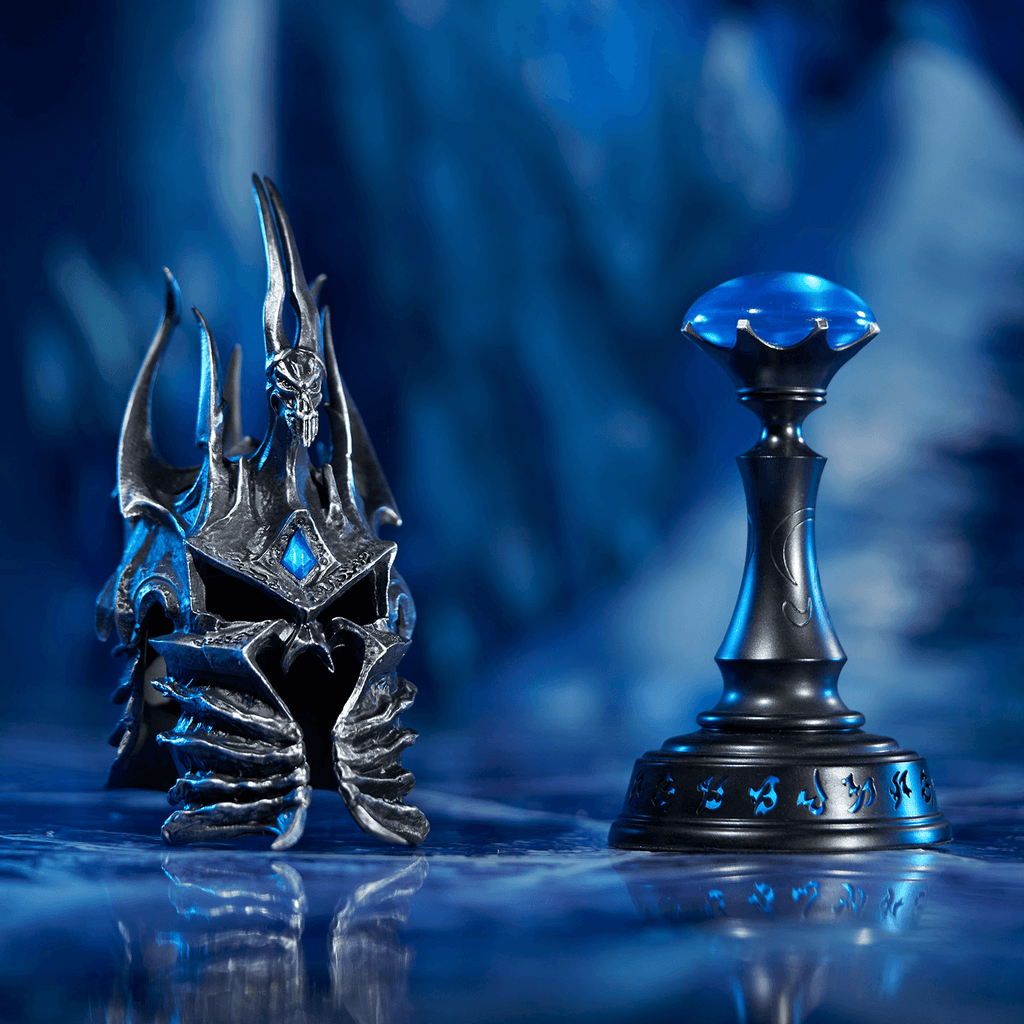World of Warcraft® Helm of Domination Collector’s Edition Replica
