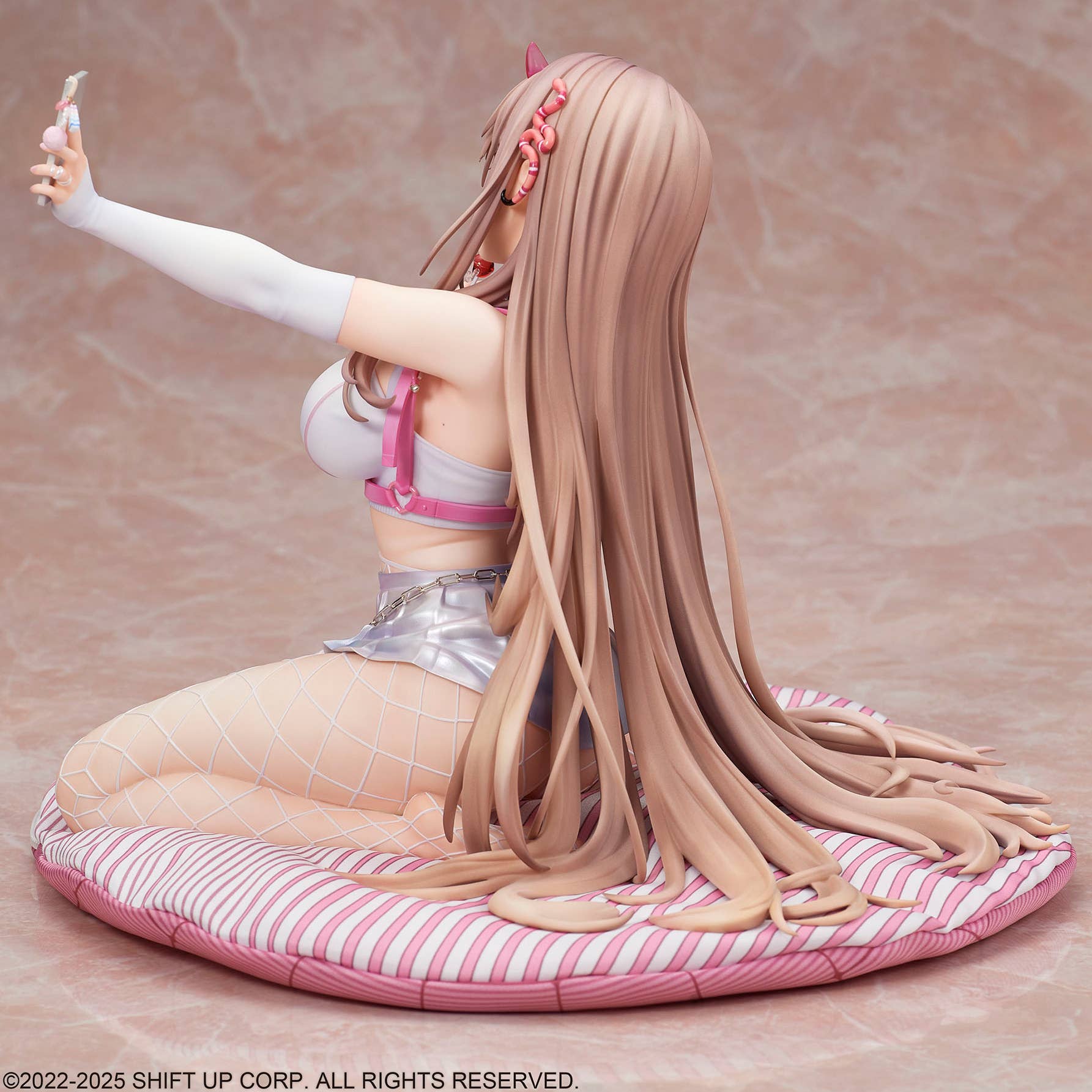 GODDESS OF VICTORY: NIKKE Viper 1/4 Complete Figure