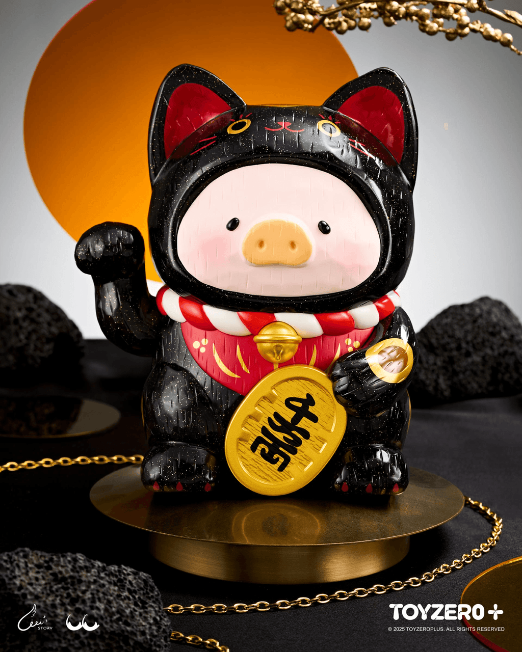 LuLu the Piggy - 18cm Wood-Carving Maneki Lu (Black Cat)