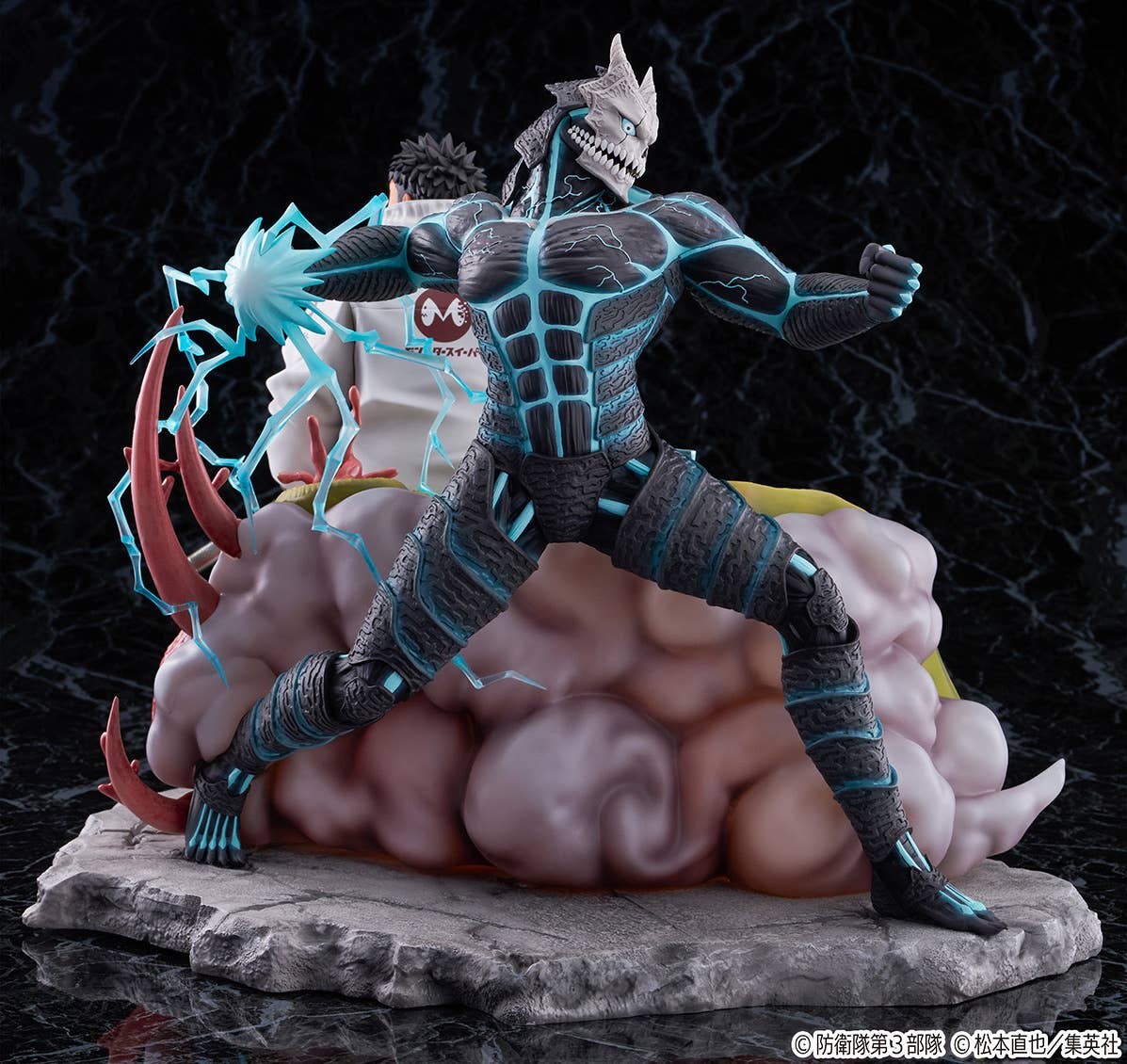 Kaiju No. 8 &amp; Kafka Hibino 1/7 Scale Figure