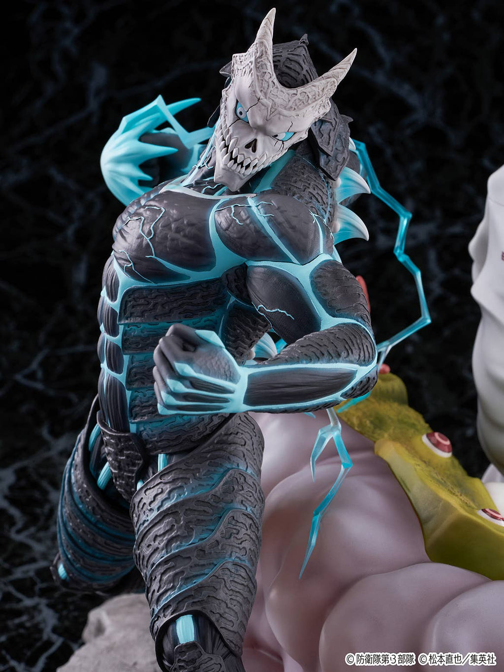 Kaiju No. 8 &amp; Kafka Hibino 1/7 Scale Figure