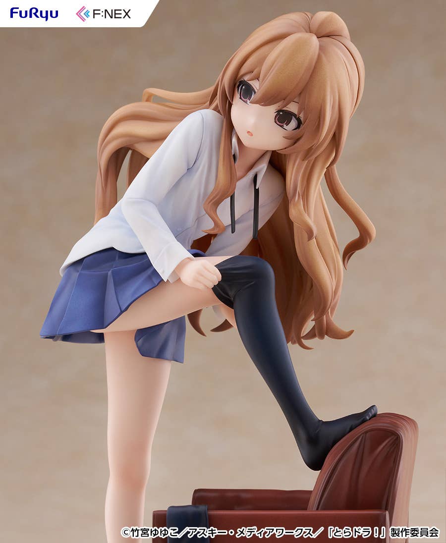 Taiga Aisaka 1/7 Scale Figure