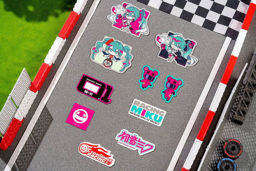 Hatsune Miku: Racing Ver. 2025 Suitcase Pop