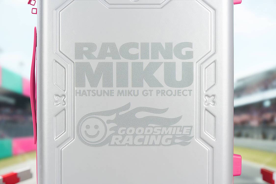 Hatsune Miku: Racing Ver. 2025 Suitcase Pop